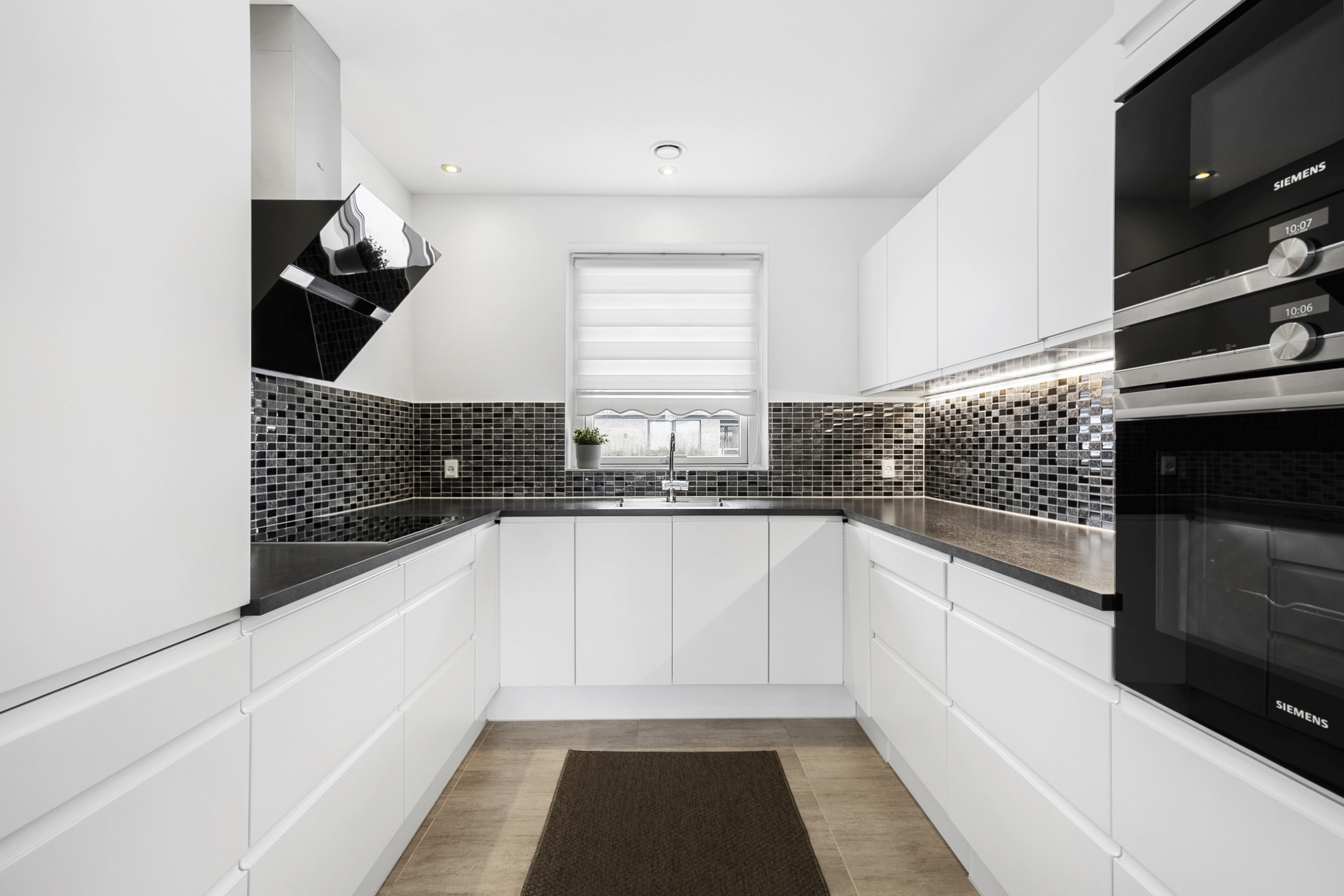 Fremhævet køkken billede i fuldskærmstilstand. Billede af Snedronningen 18, Seden, 5240 Odense NØ