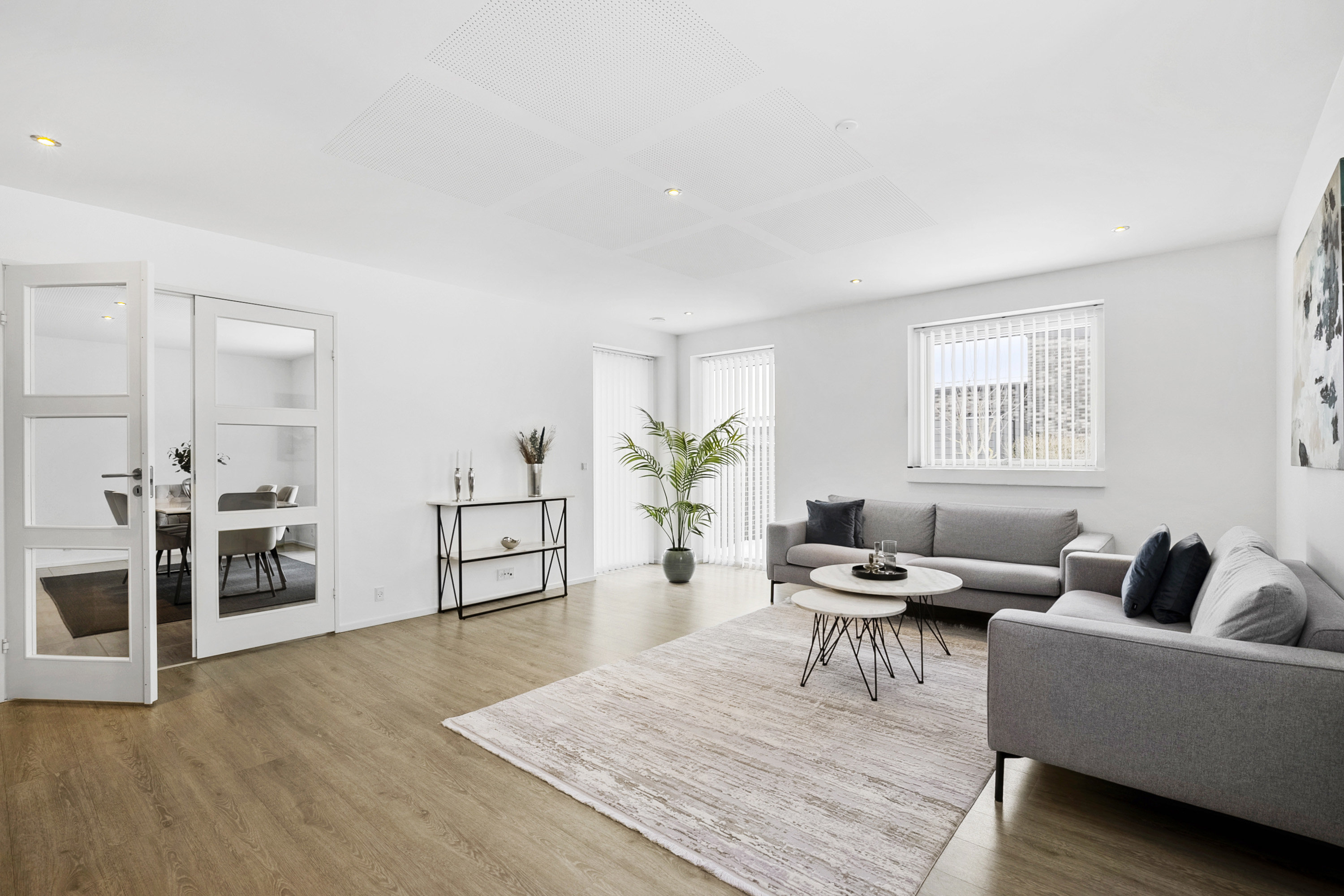 Fremhævet stue billede i fuldskærmstilstand. Billede af Snedronningen 18, Seden, 5240 Odense NØ