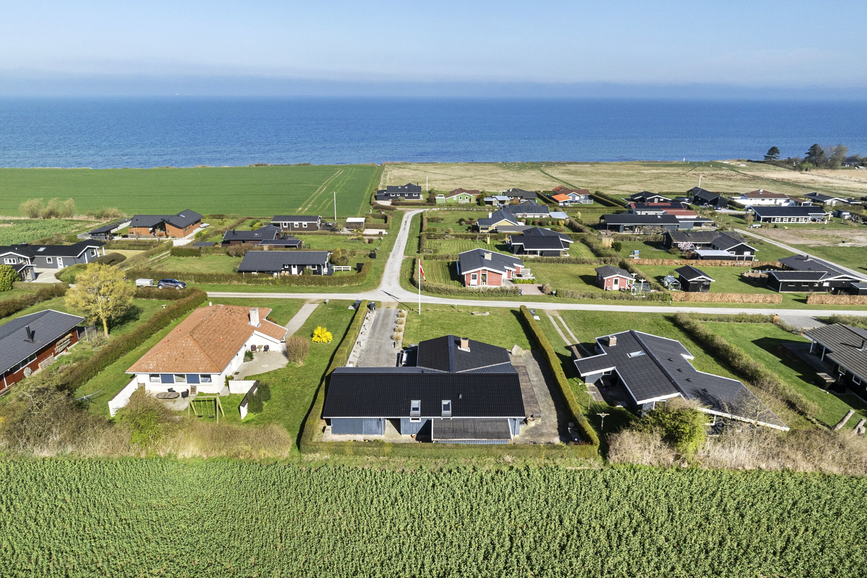 Fremhævet  billede i fuldskærmstilstand. Billede af Solbakken 35, Skåstrup Str, 5400 Bogense