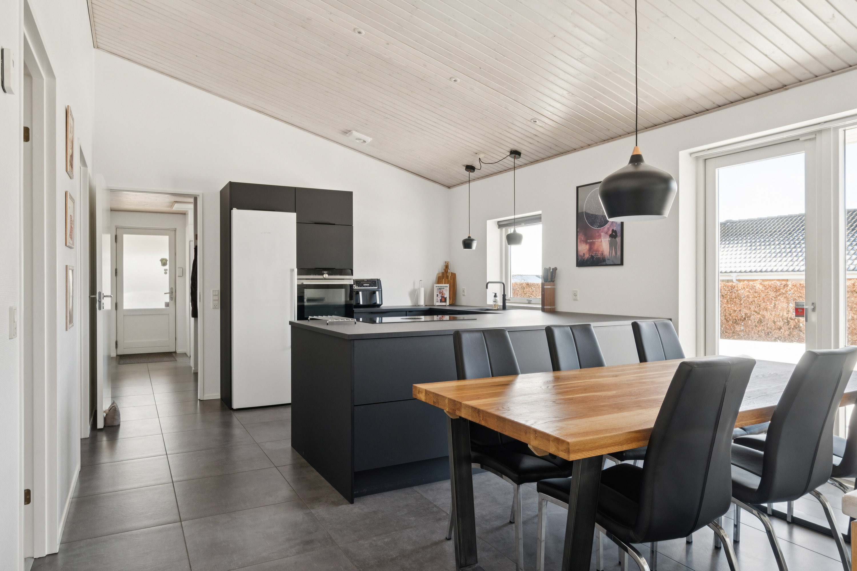 Fremhævet spisestue billede i fuldskærmstilstand. Billede af Trompetvej 15, 4700 Næstved