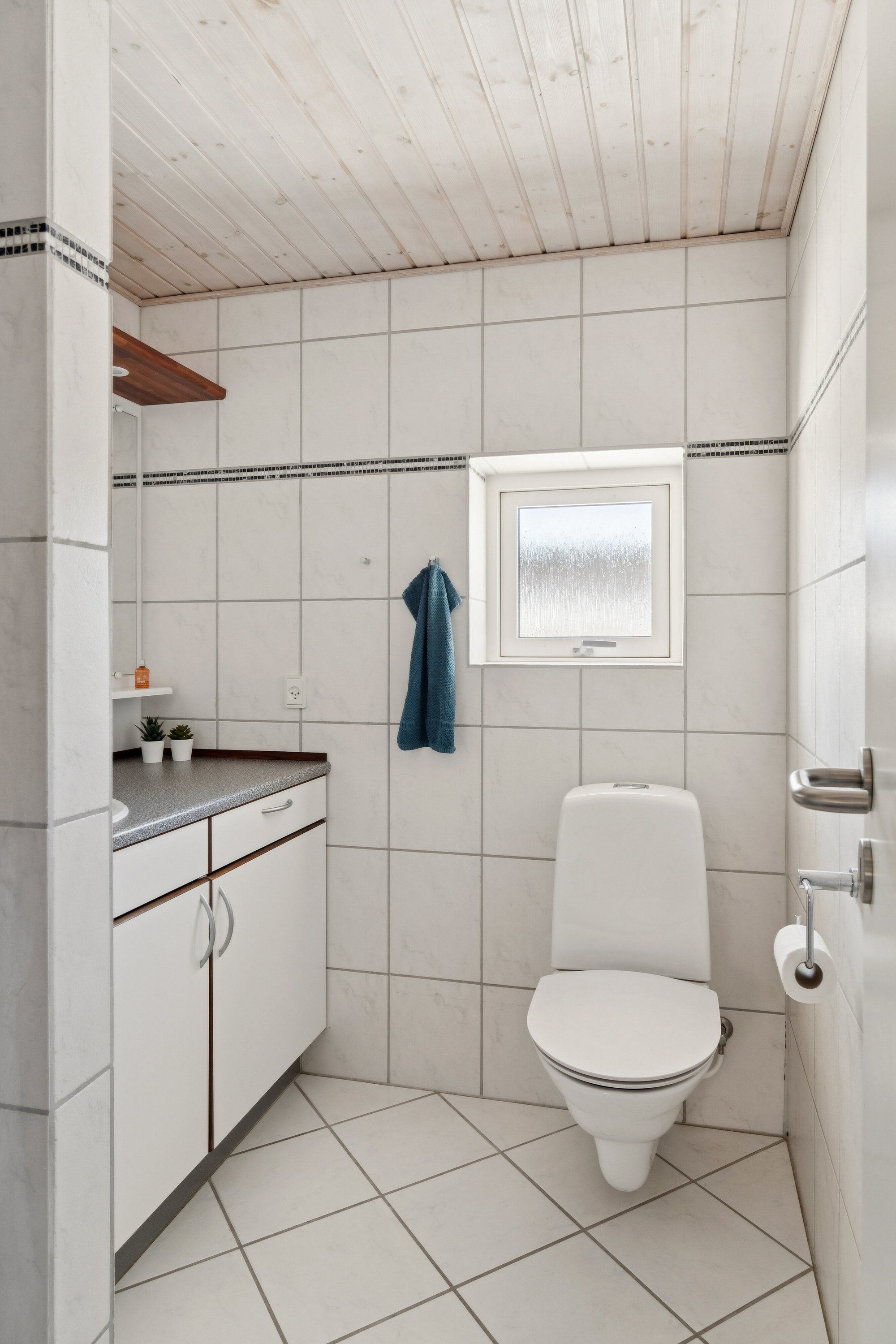 Fremhævet badeværelse billede i fuldskærmstilstand. Billede af Trompetvej 15, 4700 Næstved