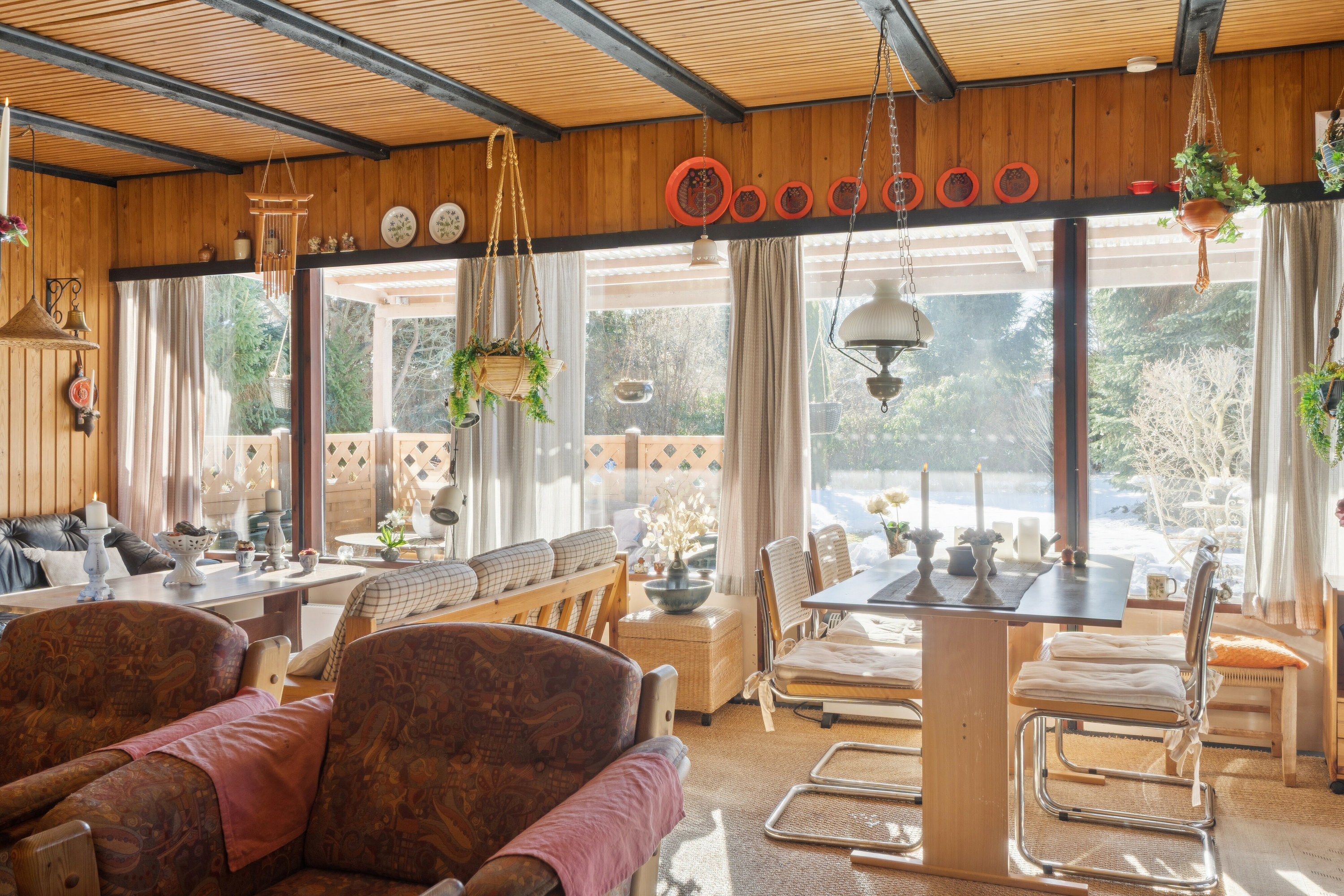 Fremhævet spisestue billede i fuldskærmstilstand. Billede af Allikevej 8, 3120 Dronningmølle