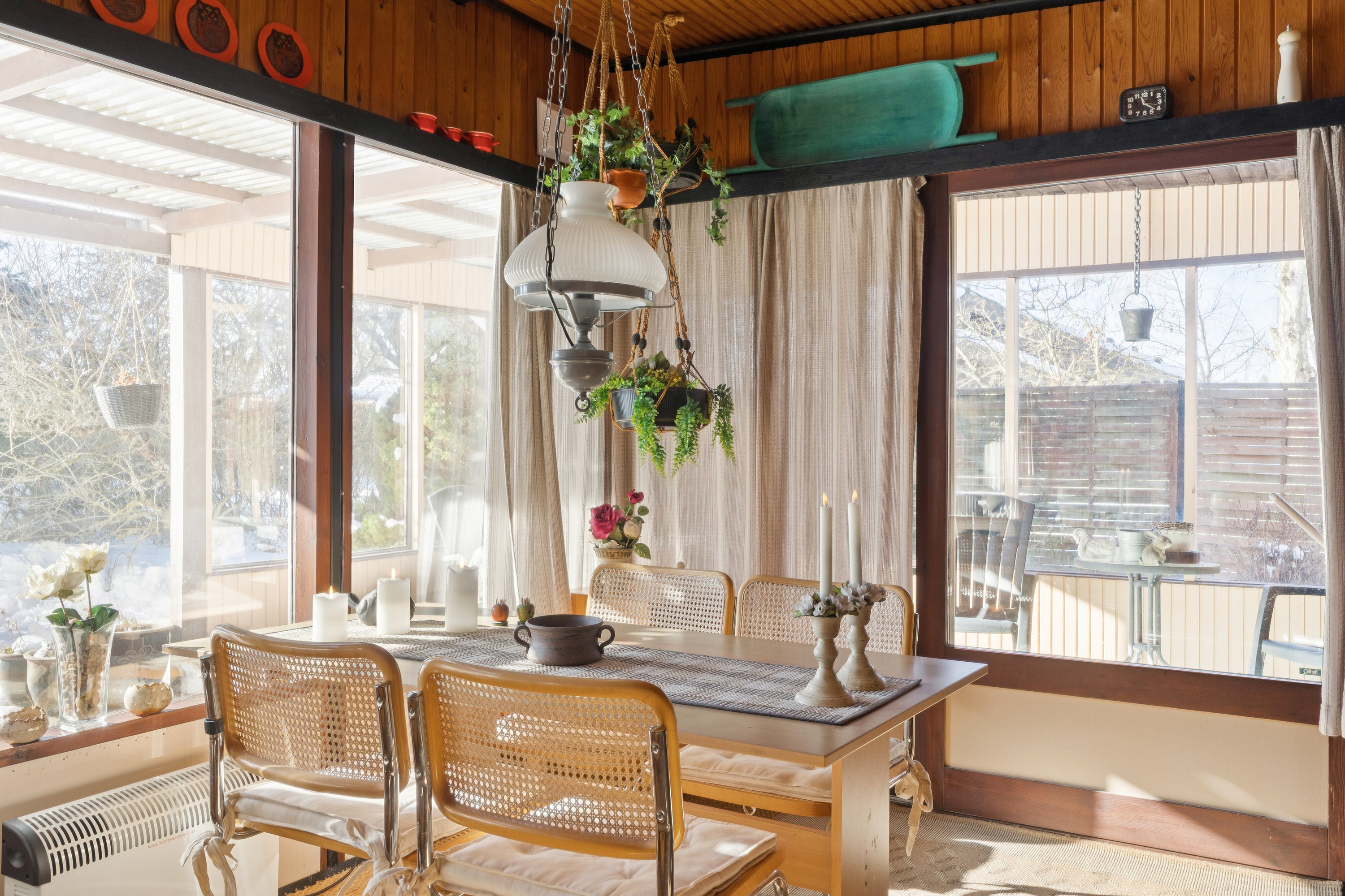 Fremhævet spisestue billede i fuldskærmstilstand. Billede af Allikevej 8, 3120 Dronningmølle