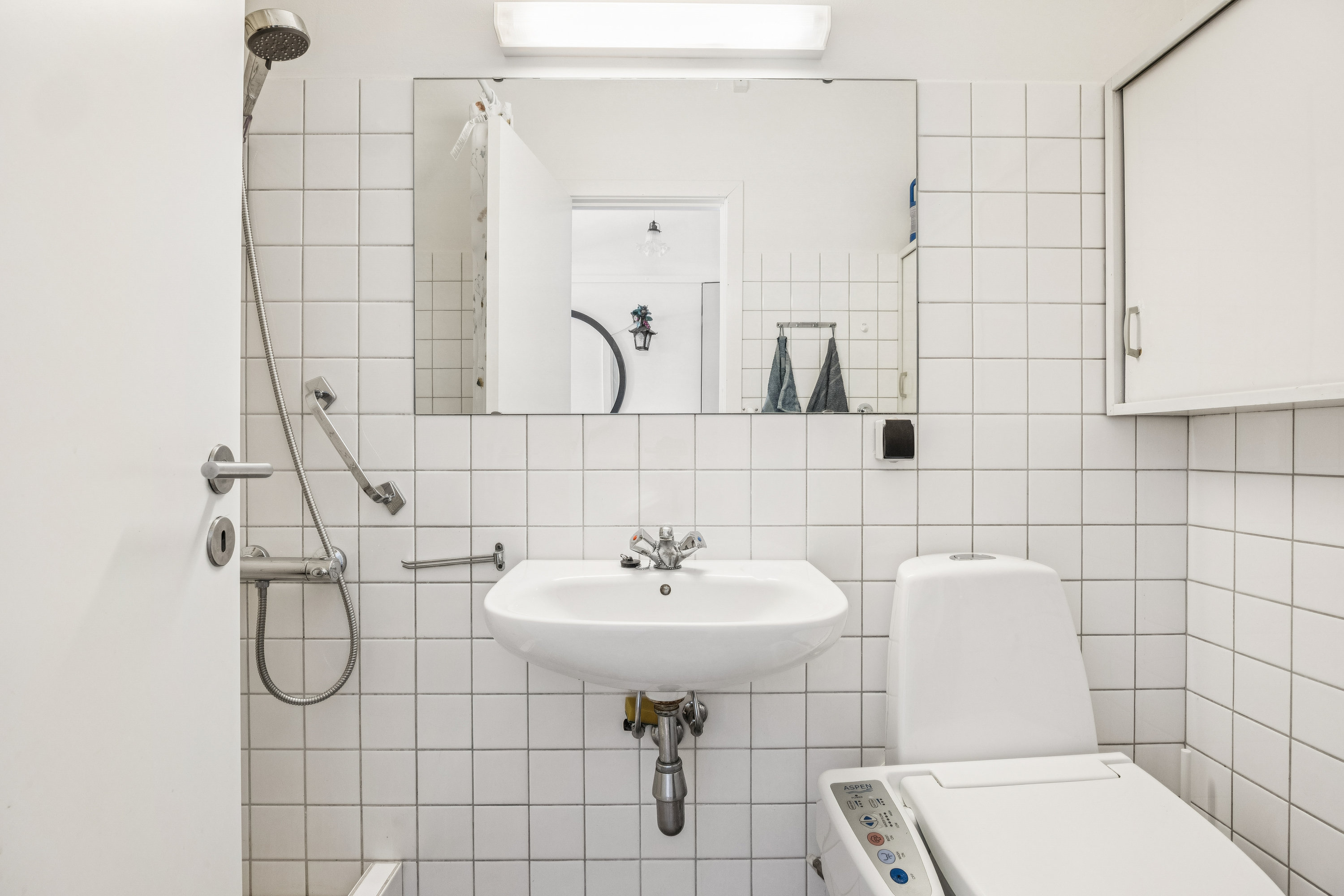 Fremhævet badeværelse billede i fuldskærmstilstand. Billede af Sandmarksbo 1, 1. 110., 4600 Køge