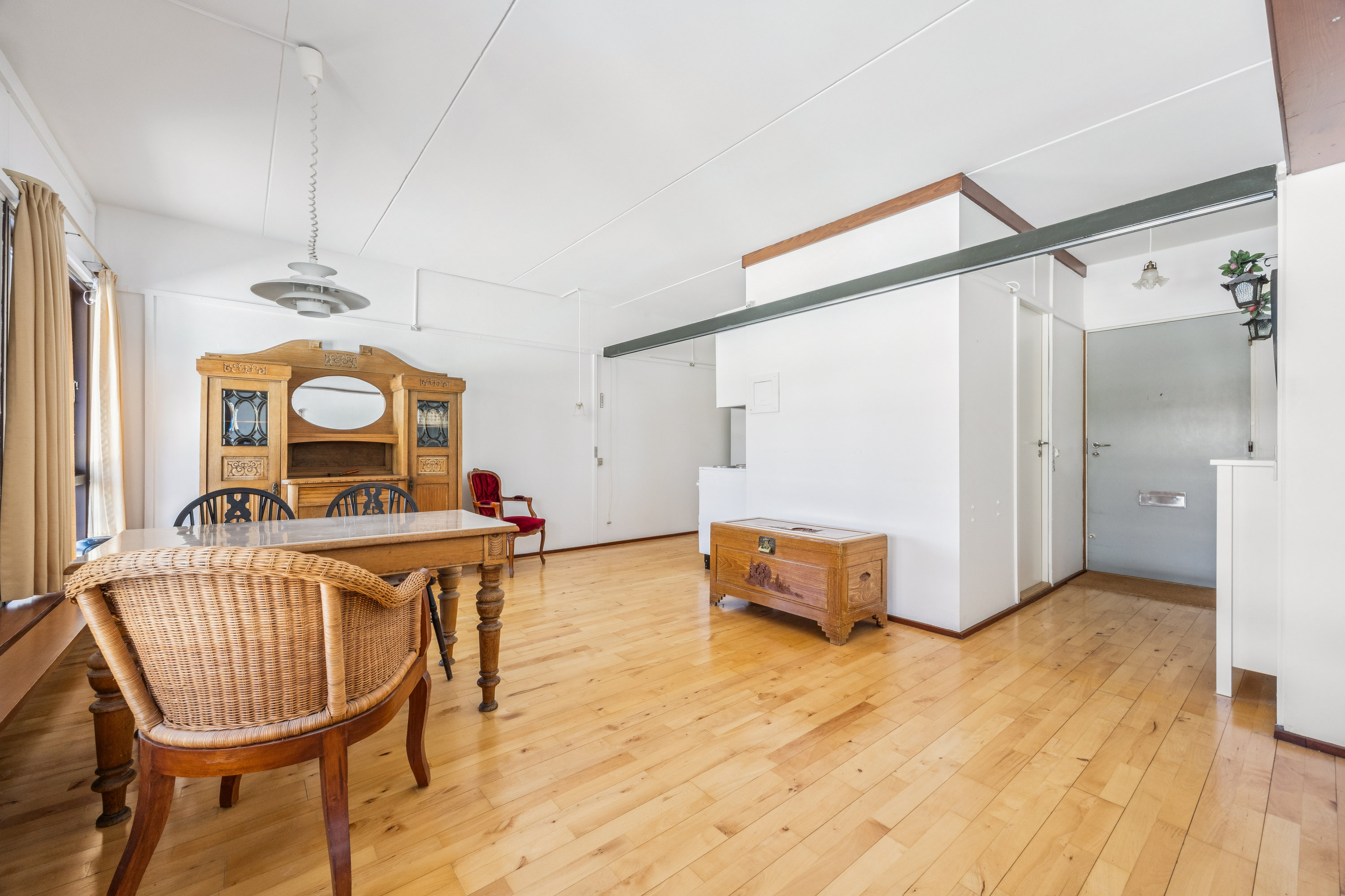 Fremhævet stue billede i fuldskærmstilstand. Billede af Sandmarksbo 1, 1. 110., 4600 Køge