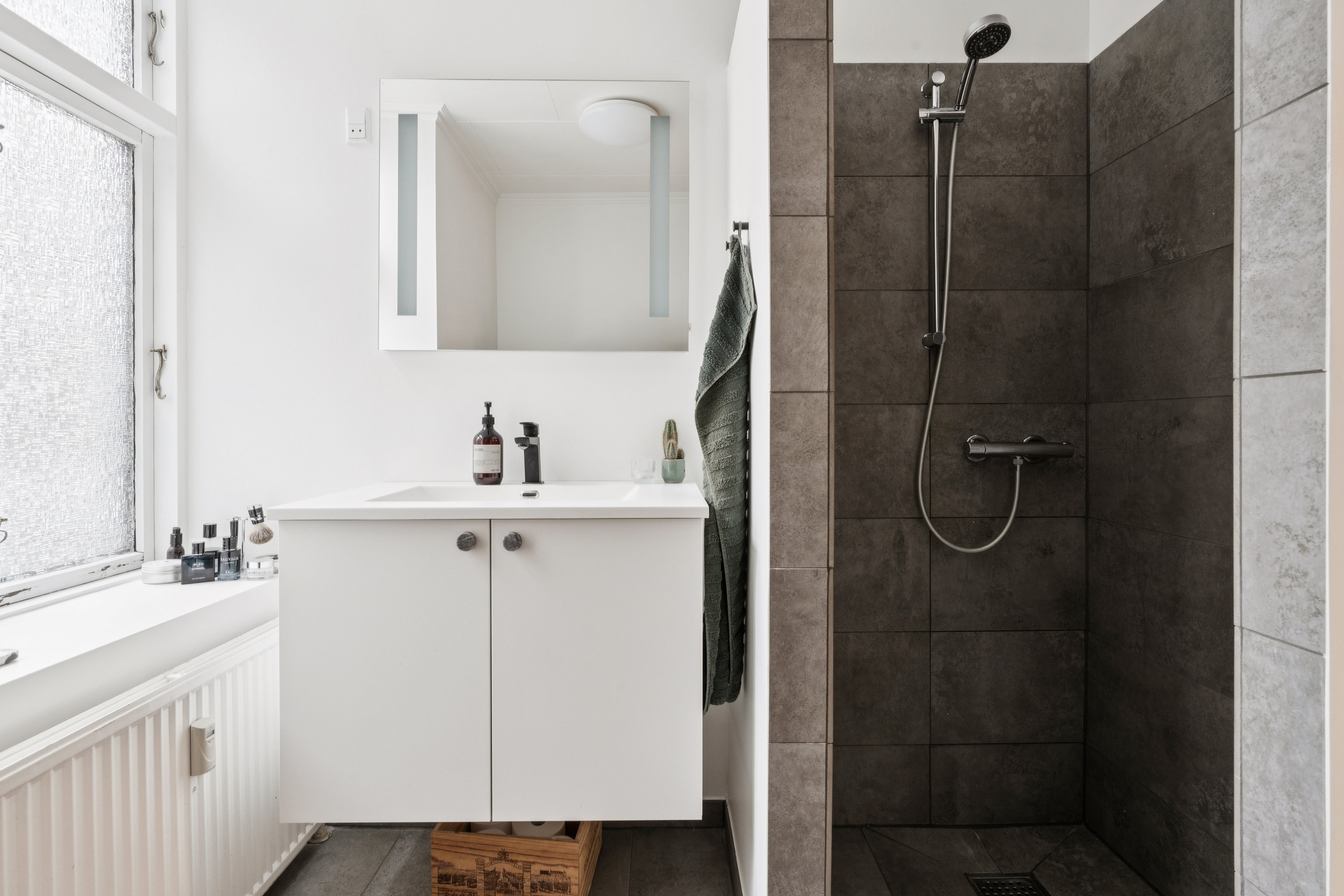 Fremhævet badeværelse billede i fuldskærmstilstand. Billede af Christiansgade 1A, st.. th., 9000 Aalborg