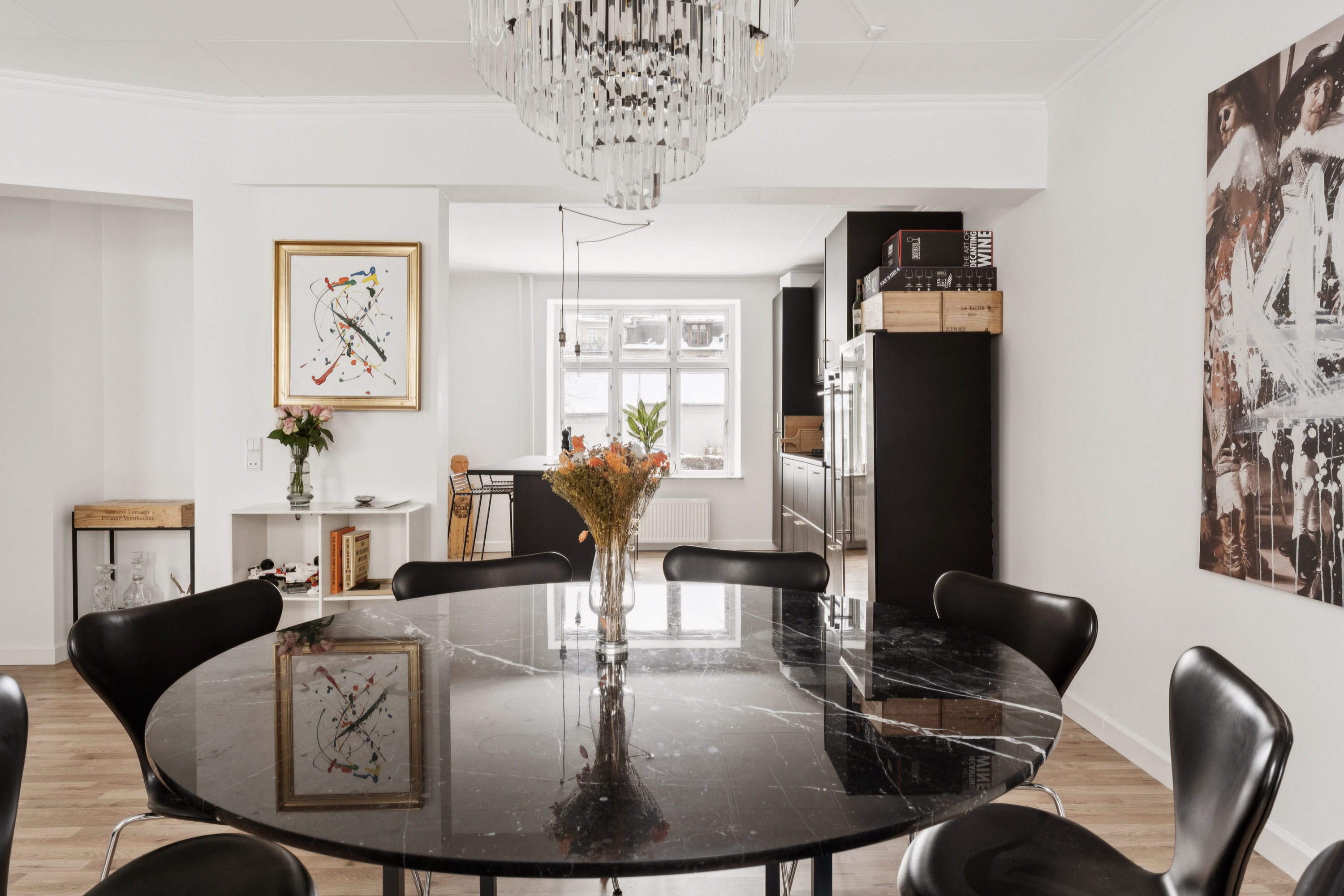 Fremhævet stue billede i fuldskærmstilstand. Billede af Christiansgade 1A, st.. th., 9000 Aalborg