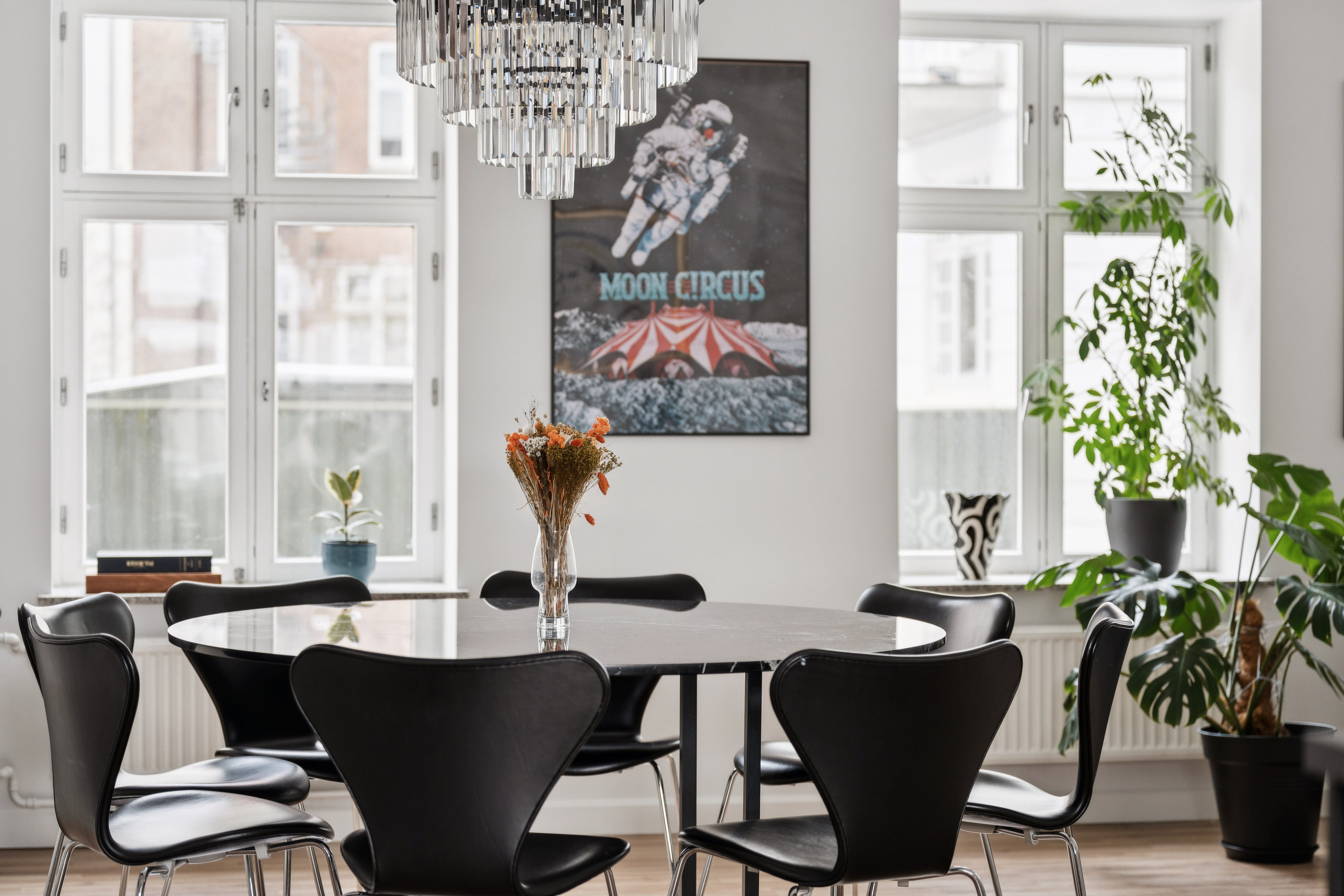 Fremhævet stue billede i fuldskærmstilstand. Billede af Christiansgade 1A, st.. th., 9000 Aalborg