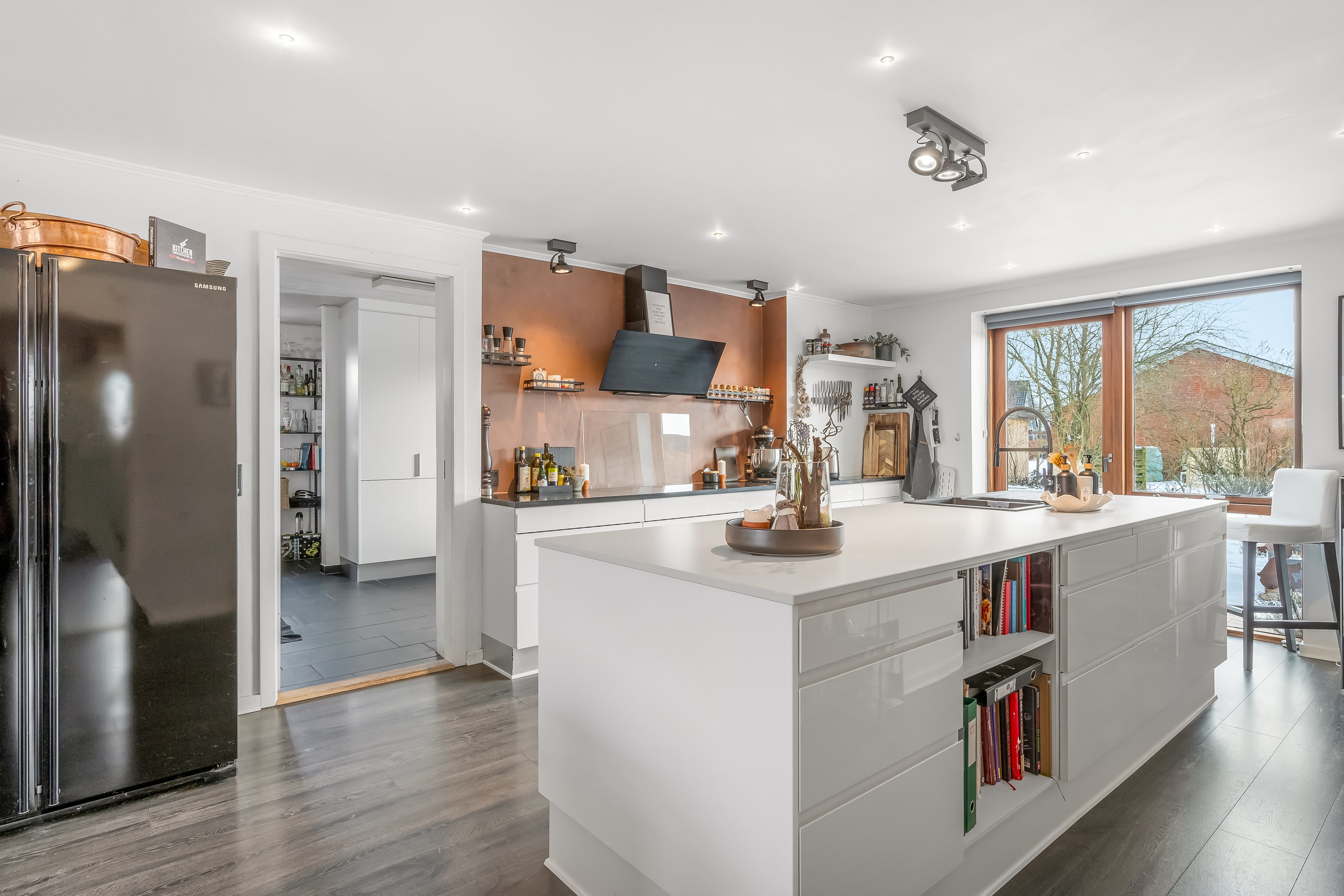 Fremhævet køkken billede i fuldskærmstilstand. Billede af Åløkke 11, 6372 Bylderup-Bov