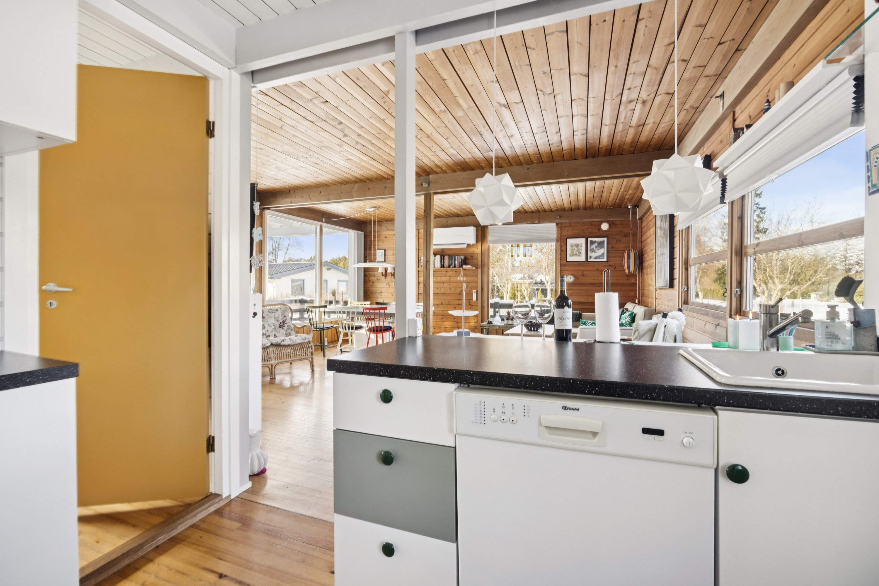 Fremhævet køkken billede i fuldskærmstilstand. Billede af Koldkærgårdsvej 15, 9370 Hals