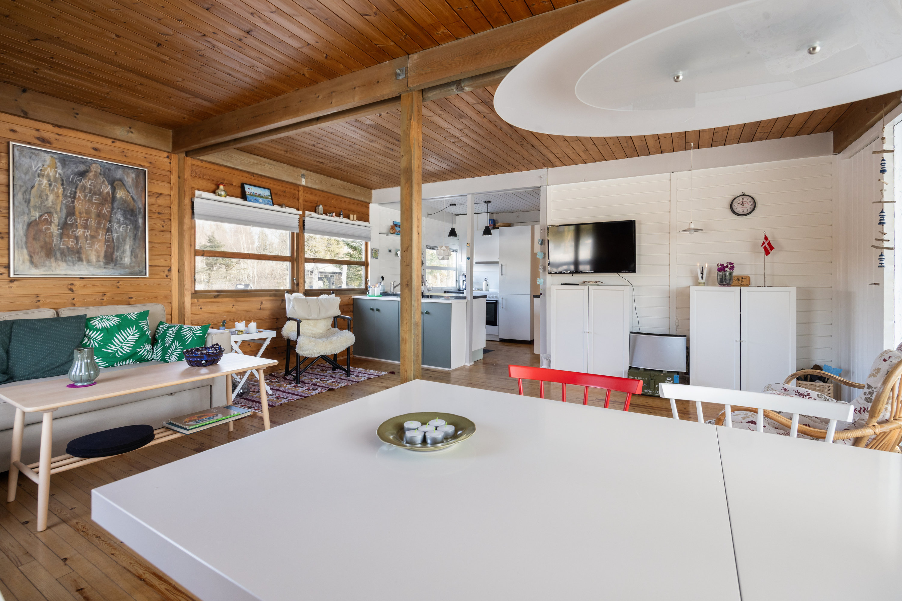 Fremhævet stue billede i fuldskærmstilstand. Billede af Koldkærgårdsvej 15, 9370 Hals