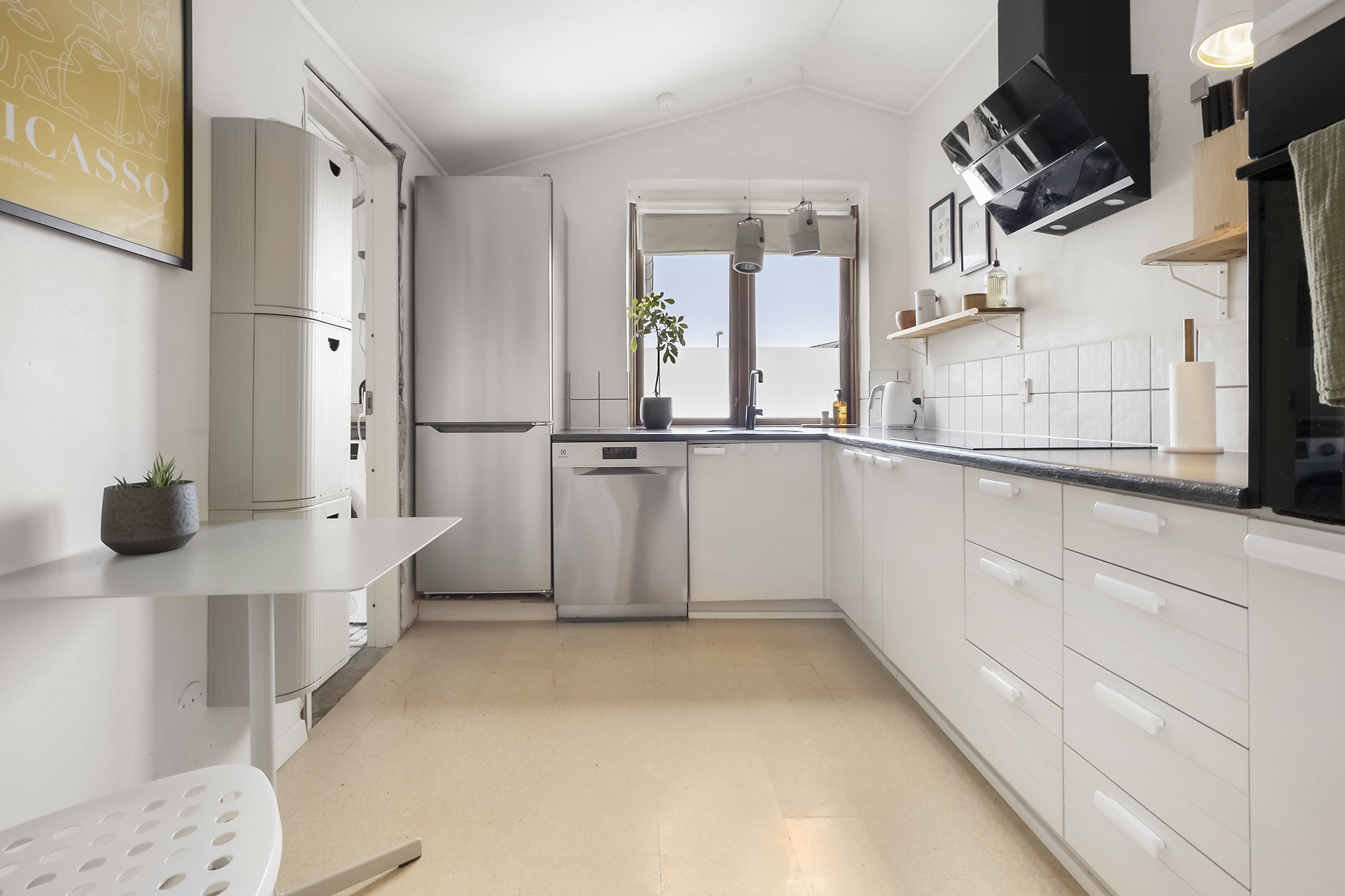 Fremhævet køkken billede i fuldskærmstilstand. Billede af Ternevej 14, 7130 Juelsminde