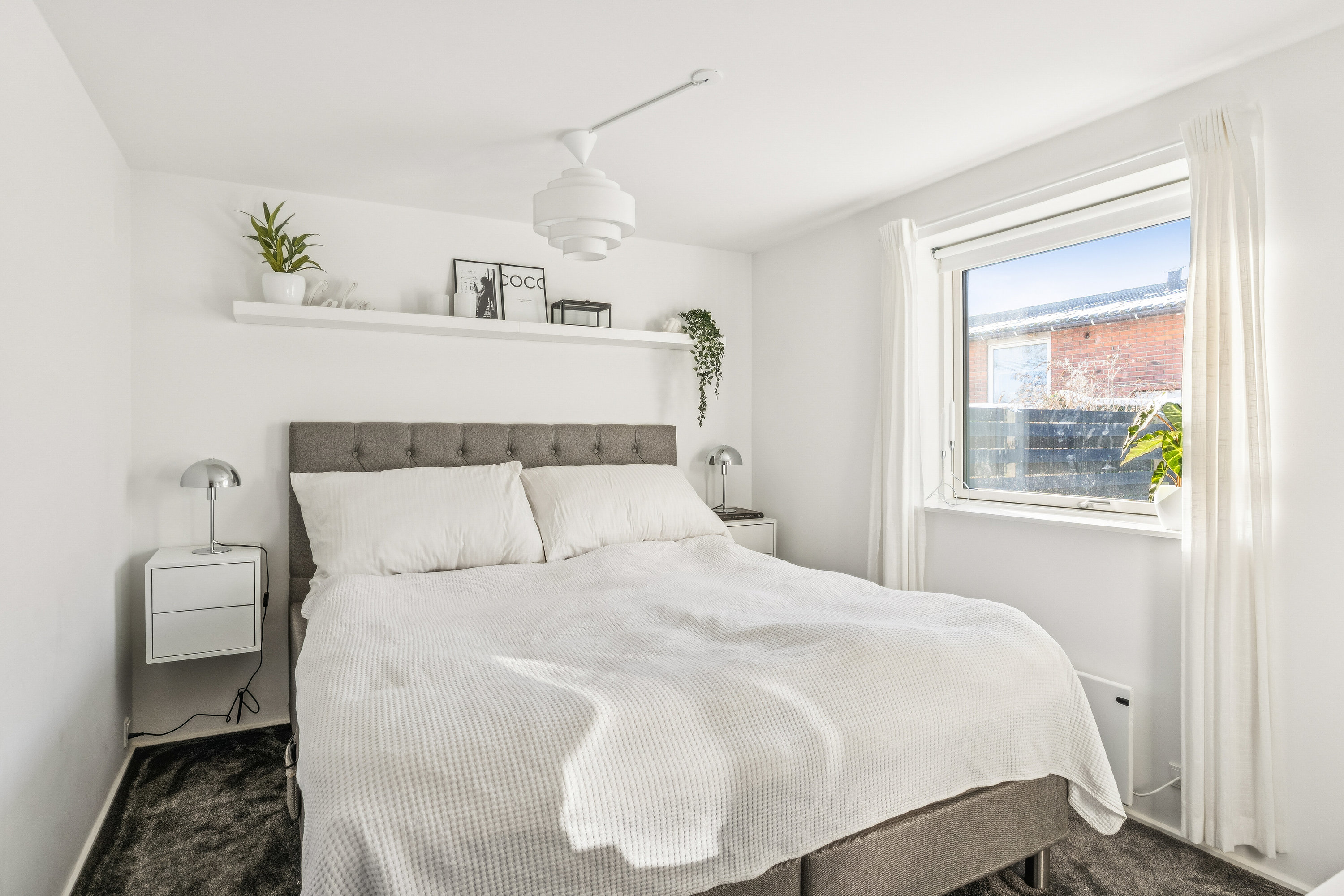 Fremhævet soveværelse billede i fuldskærmstilstand. Billede af Låsbyvej 18B, 2610 Rødovre