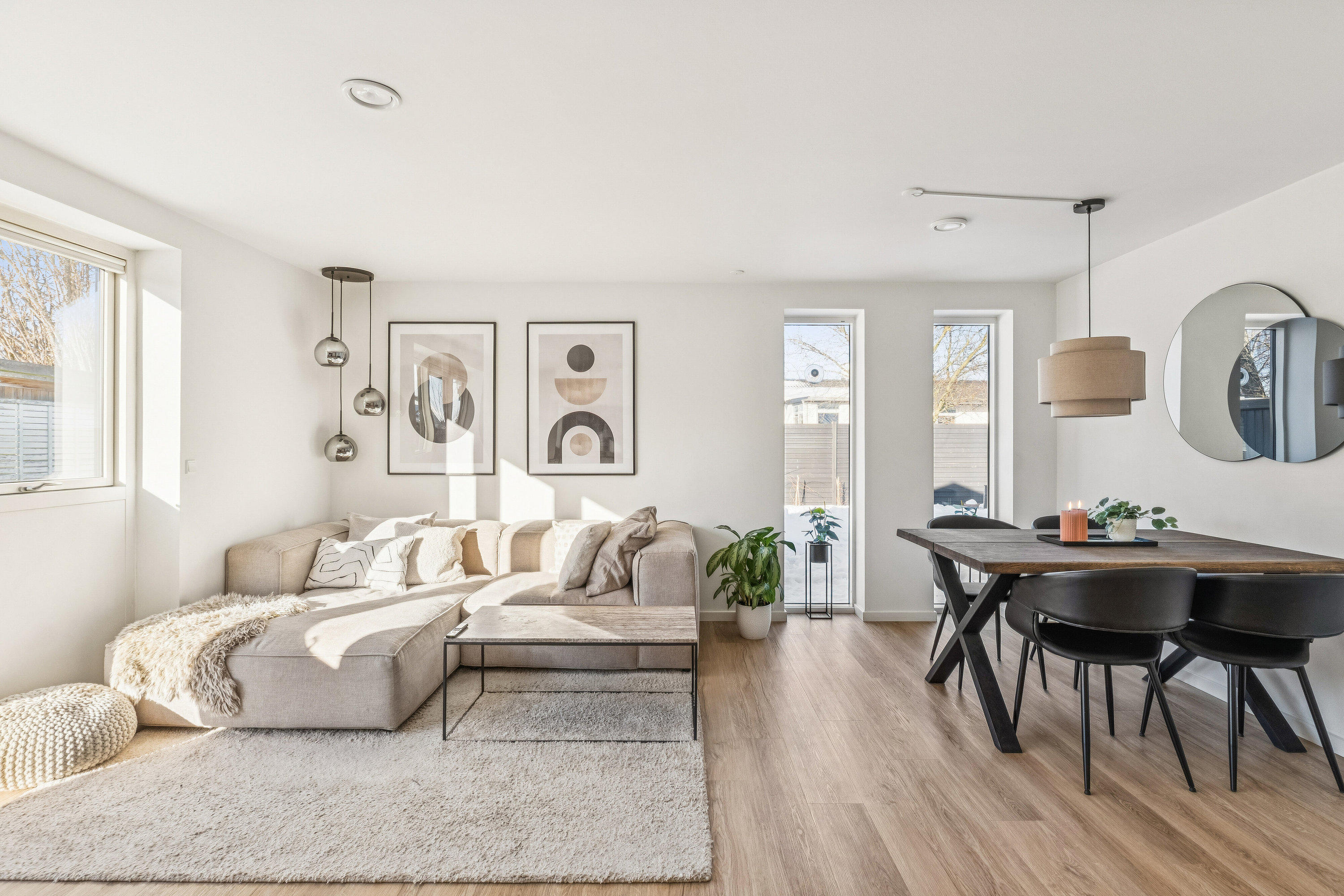 Miniaturebillede 1: stue. Billede af Låsbyvej 18B, 2610 Rødovre