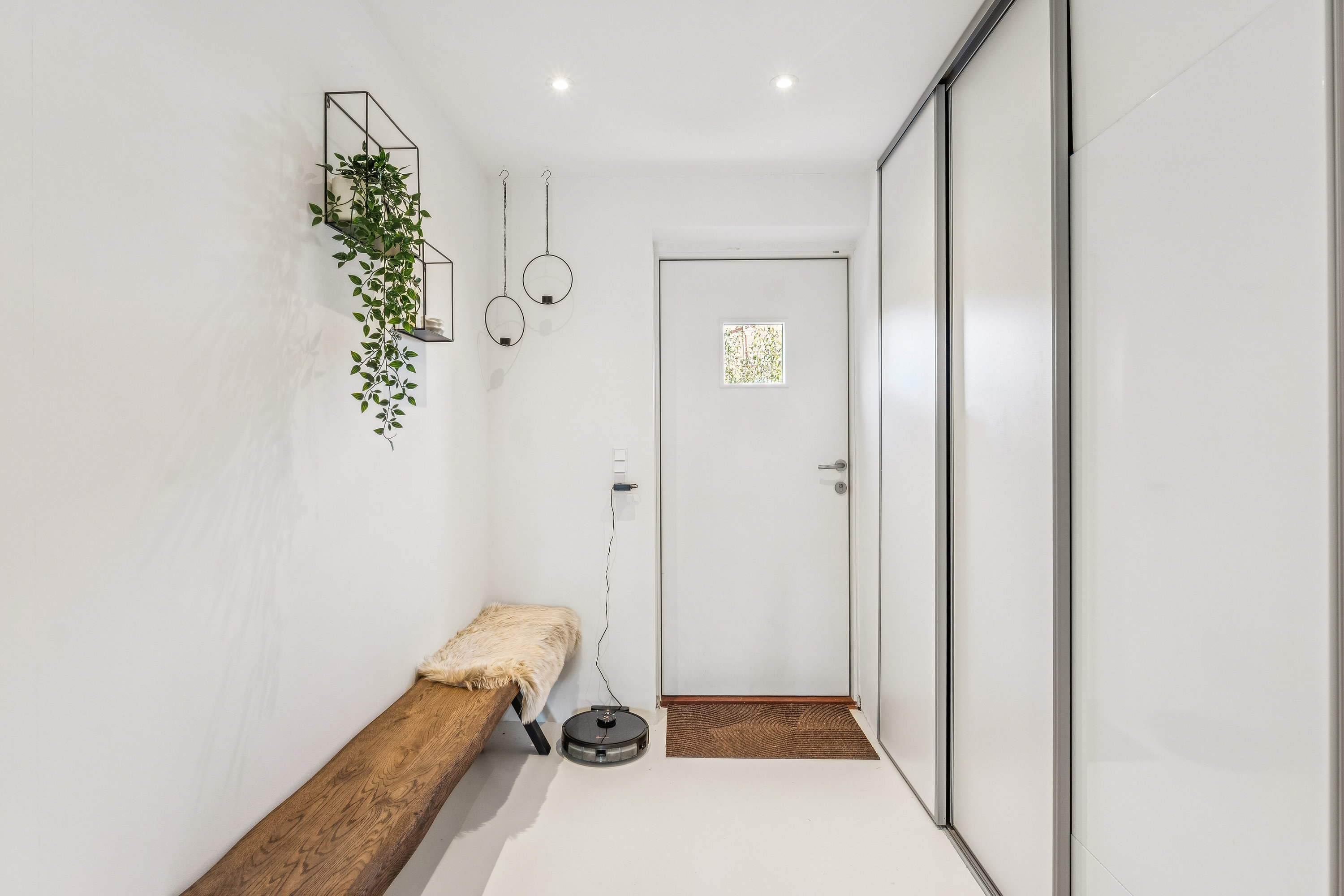 Fremhævet gang billede i fuldskærmstilstand. Billede af Låsbyvej 18B, 2610 Rødovre