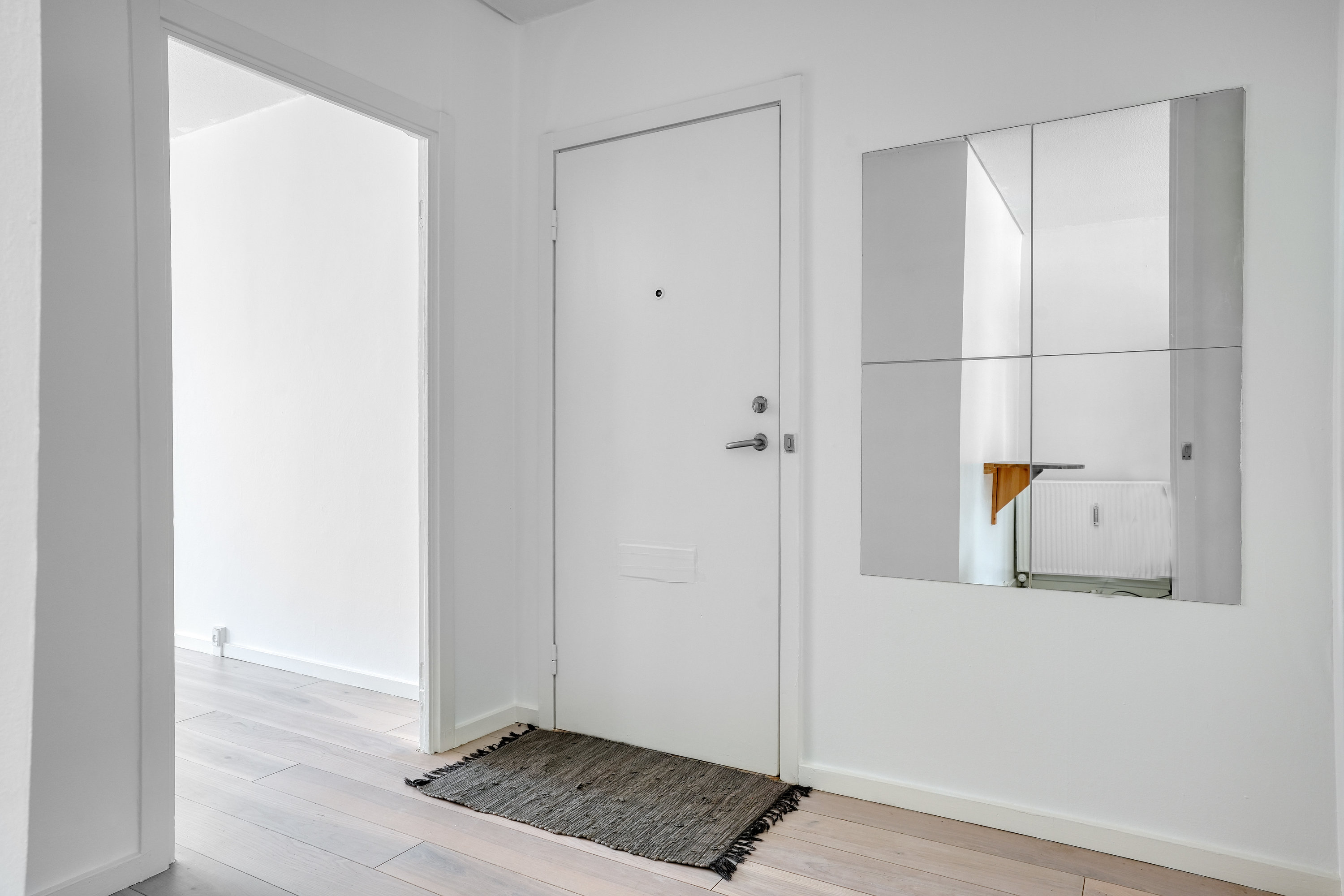 Fremhævet entré billede i fuldskærmstilstand. Billede af Teglgårdsvej 441, st.. tv., 3050 Humlebæk