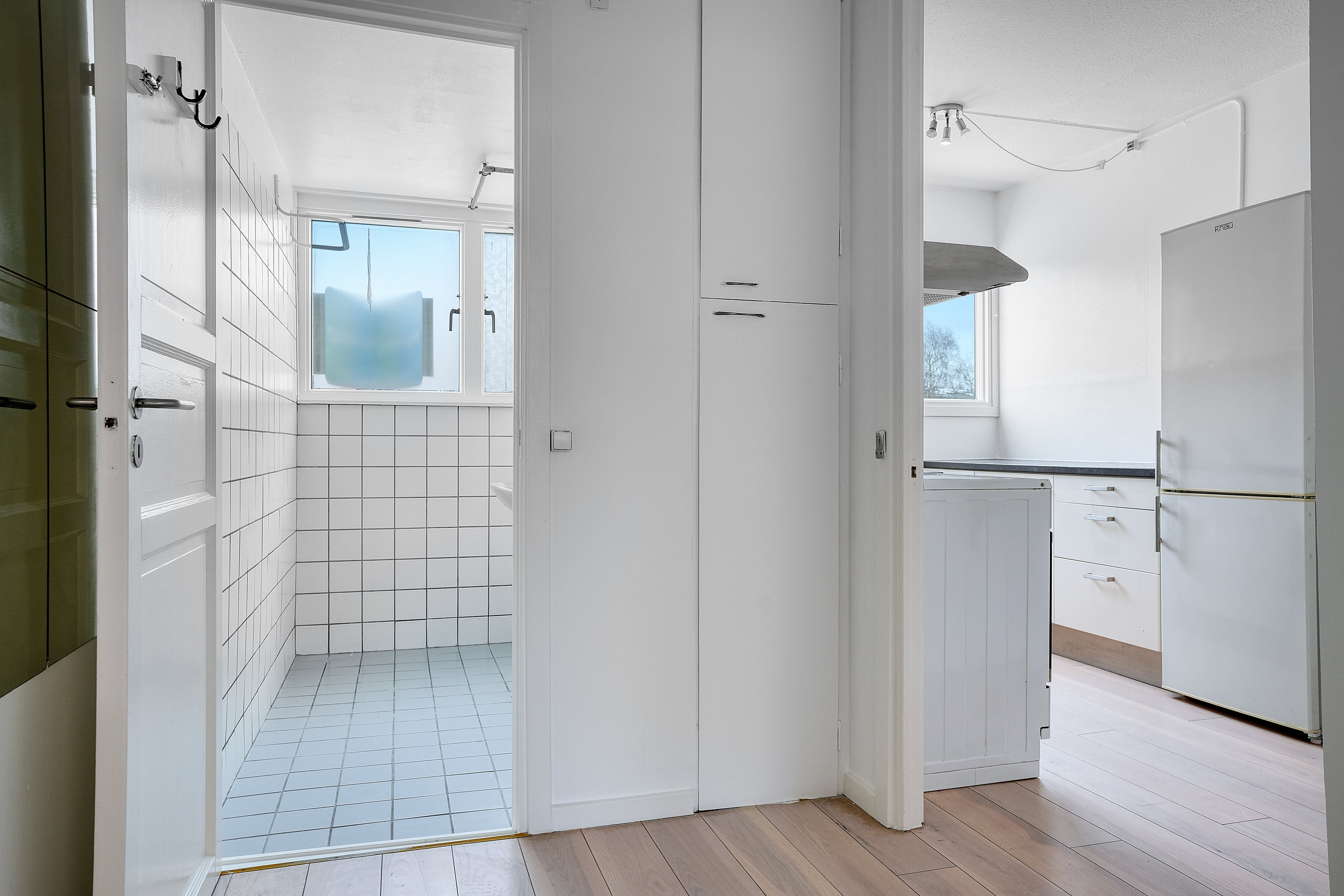 Fremhævet entré billede i fuldskærmstilstand. Billede af Teglgårdsvej 441, st.. tv., 3050 Humlebæk