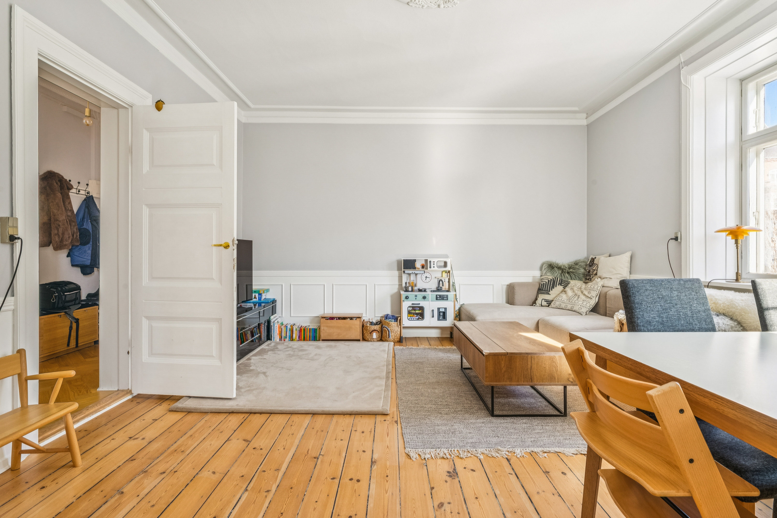 Fremhævet stue billede i fuldskærmstilstand. Billede af Vodroffslund 4, 2. tv., 1914 Frederiksberg C