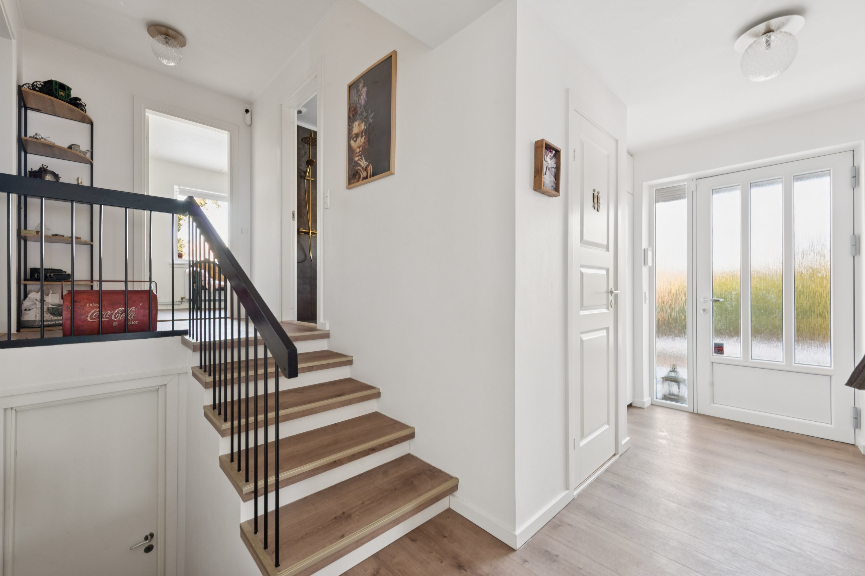 Fremhævet entré billede i fuldskærmstilstand. Billede af Karlslunde Parkvej 53, 2690 Karlslunde