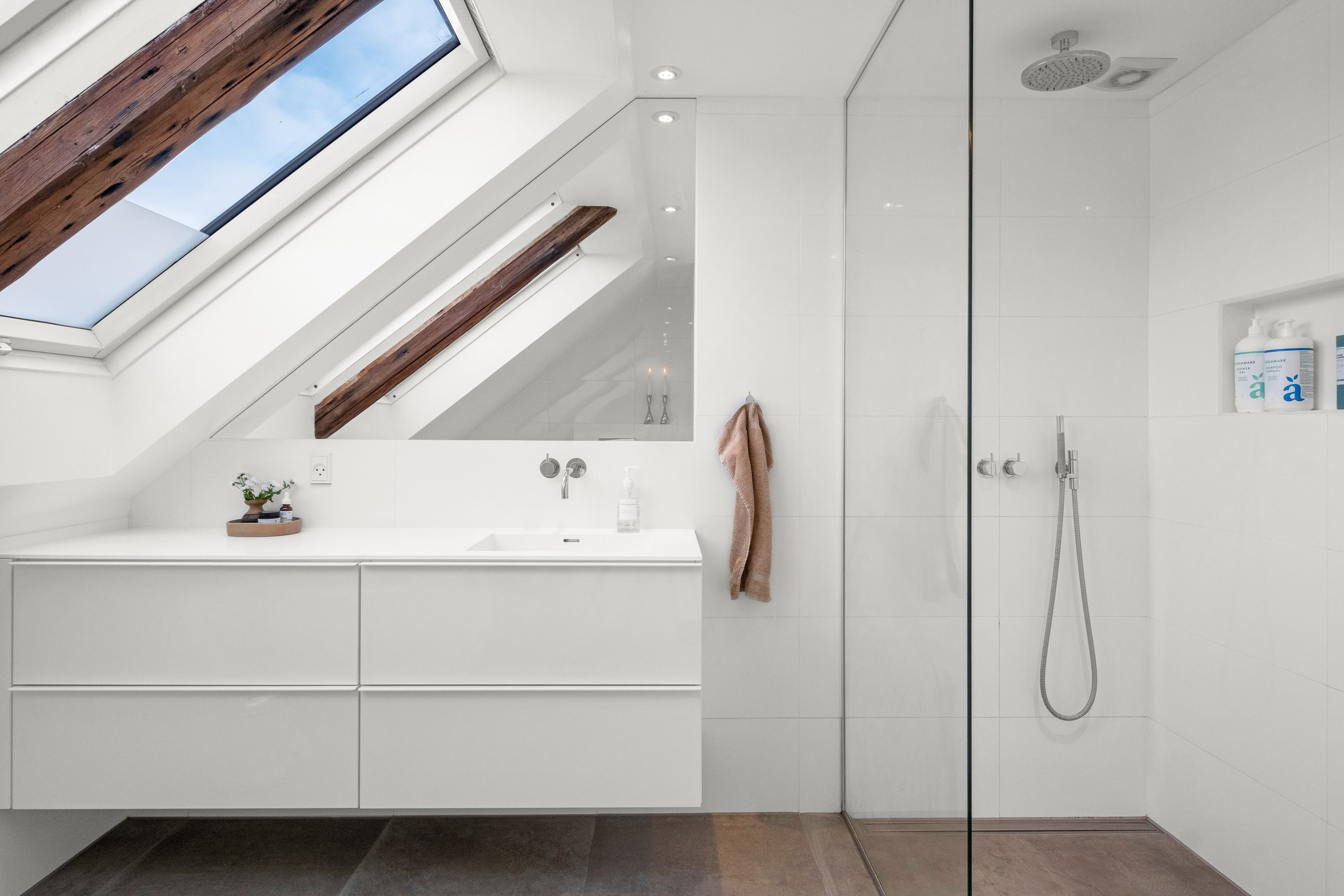 Fremhævet badeværelse billede i fuldskærmstilstand. Billede af Saltholmsgade 3, 2., 8000 Aarhus C