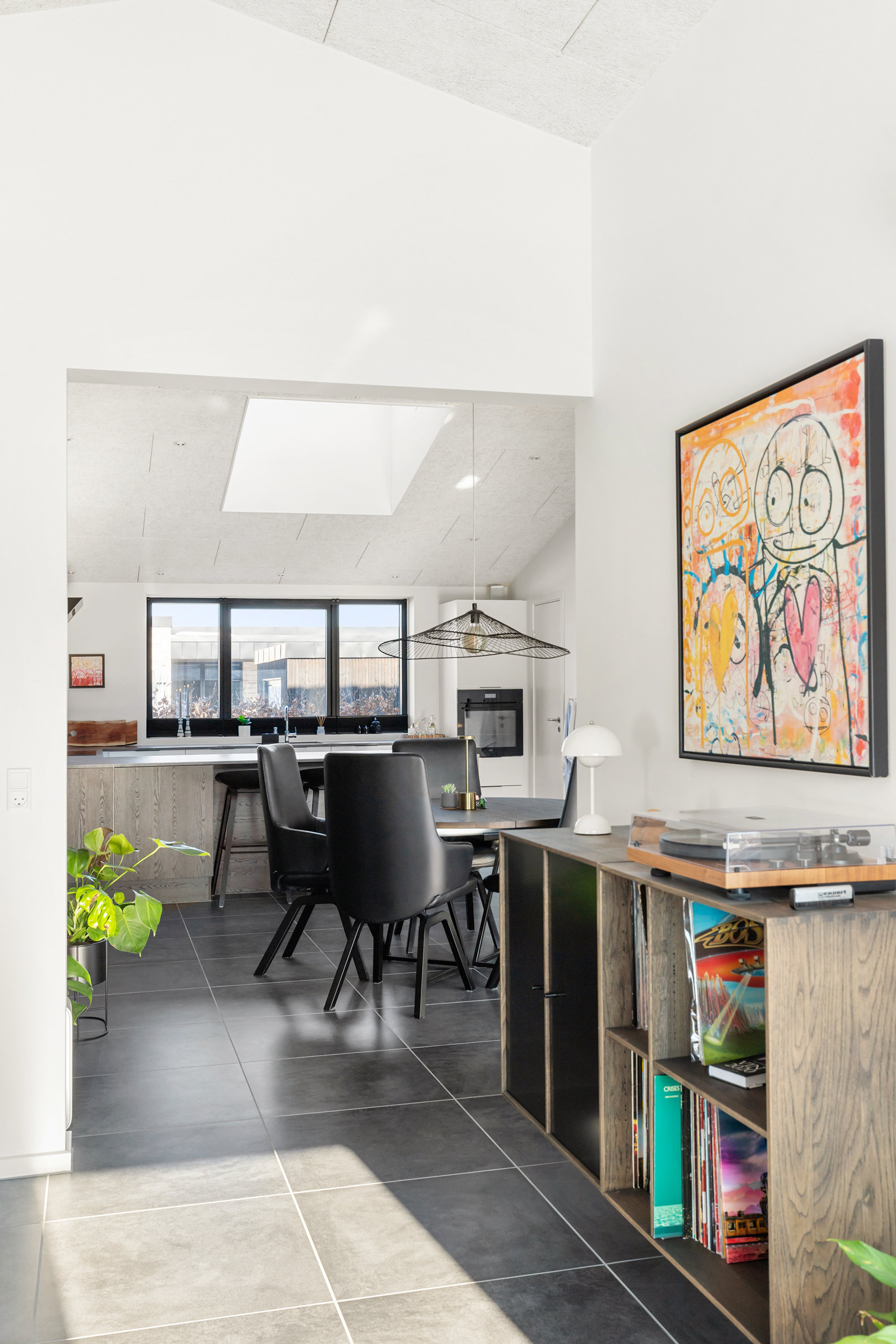 Fremhævet køkken alrum billede i fuldskærmstilstand. Billede af Ådalen 165, 9700 Brønderslev