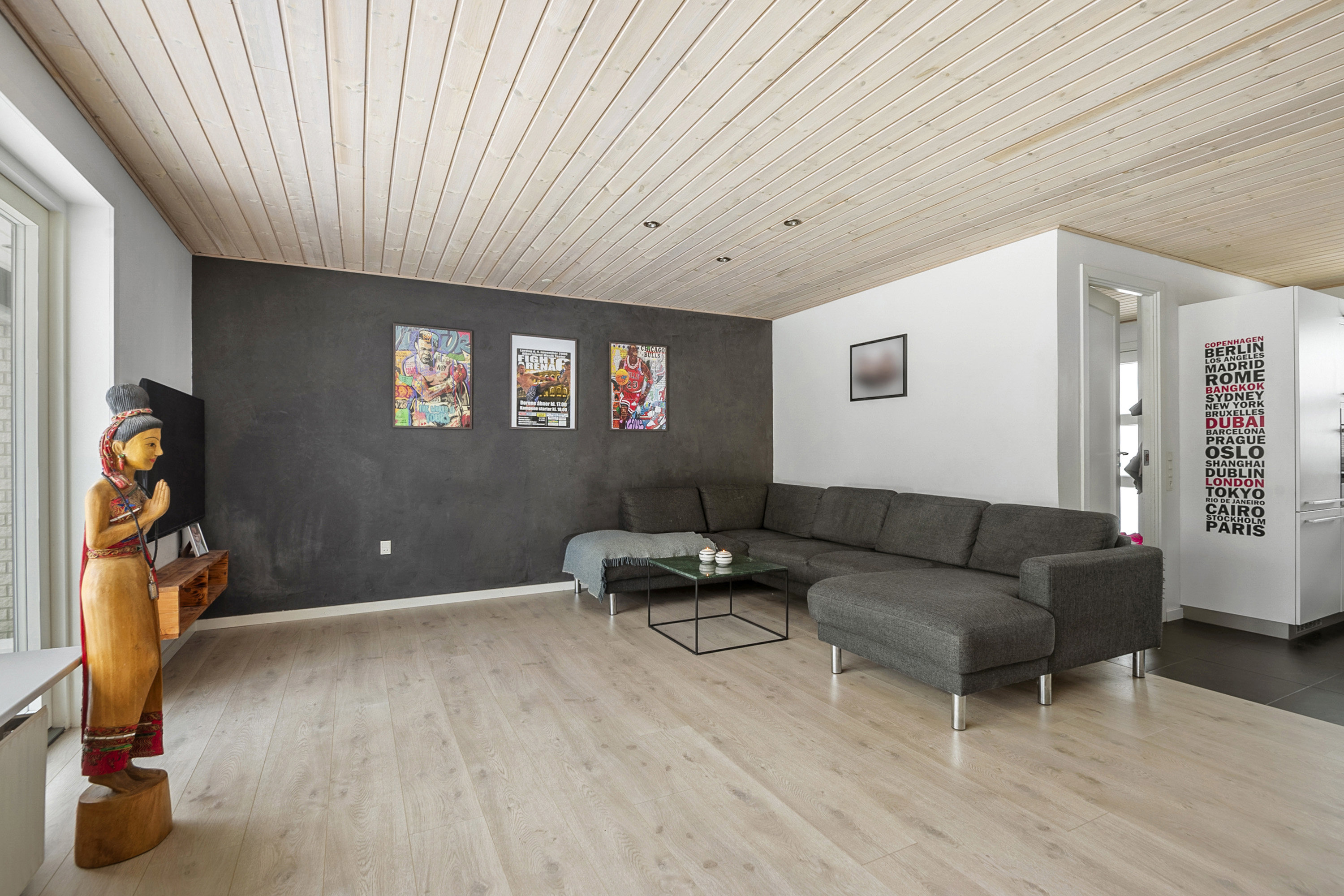 Fremhævet stue billede i fuldskærmstilstand. Billede af Egedesmindevej 71, 6715 Esbjerg N