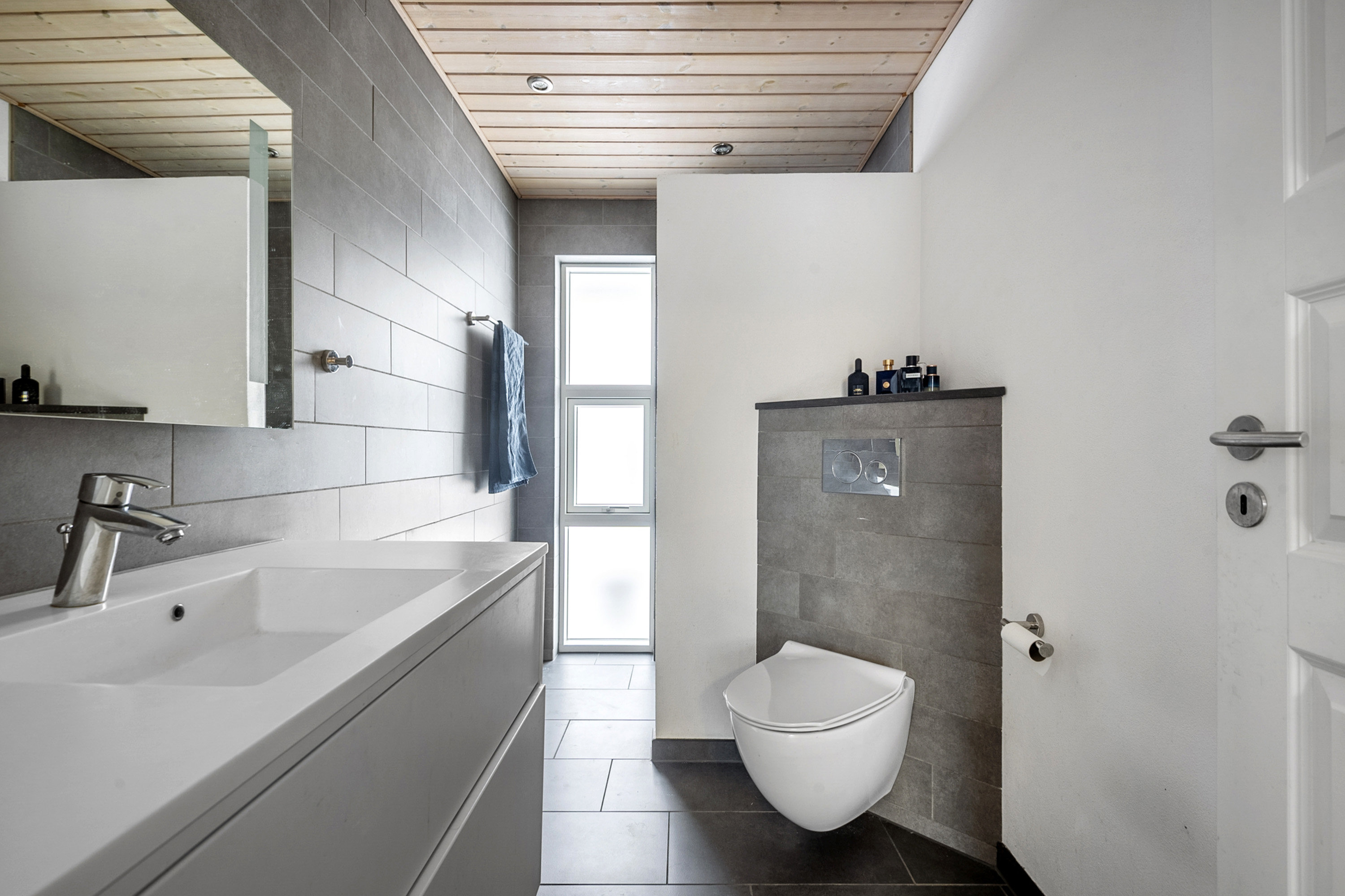 Fremhævet badeværelse billede i fuldskærmstilstand. Billede af Egedesmindevej 71, 6715 Esbjerg N