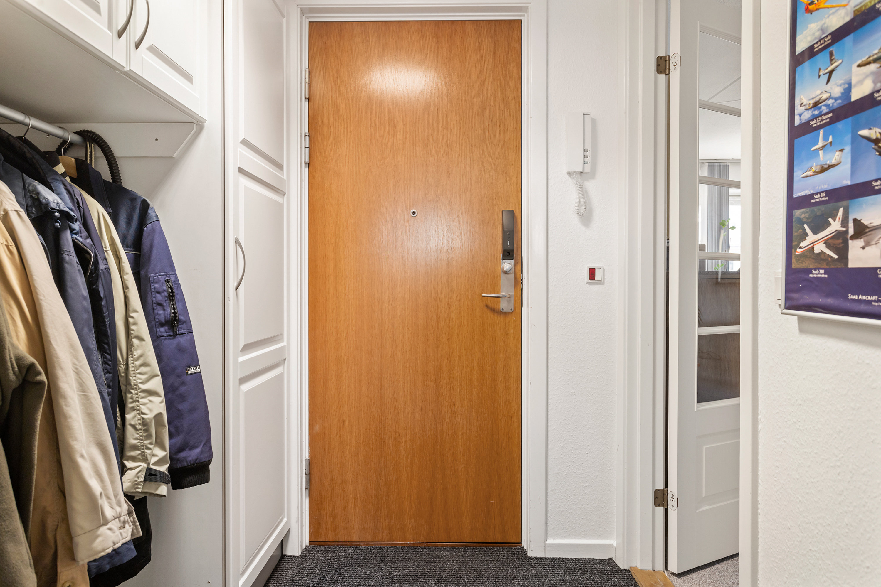 Fremhævet entré billede i fuldskærmstilstand. Billede af Chr. Pedersensvej 2C, 1. tv., 9300 Sæby