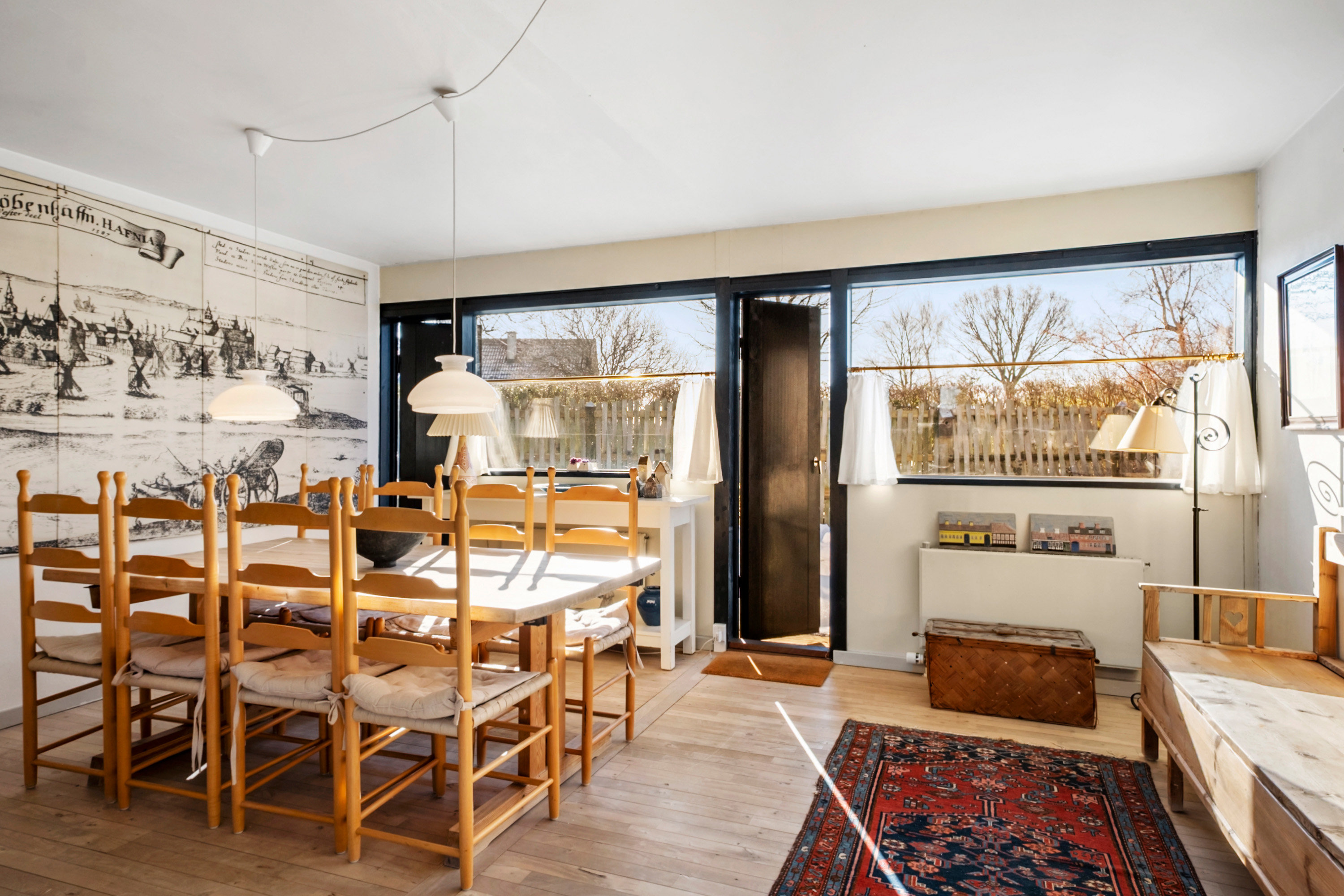 Fremhævet spisestue billede i fuldskærmstilstand. Billede af Gartnervænget 75, 3520 Farum