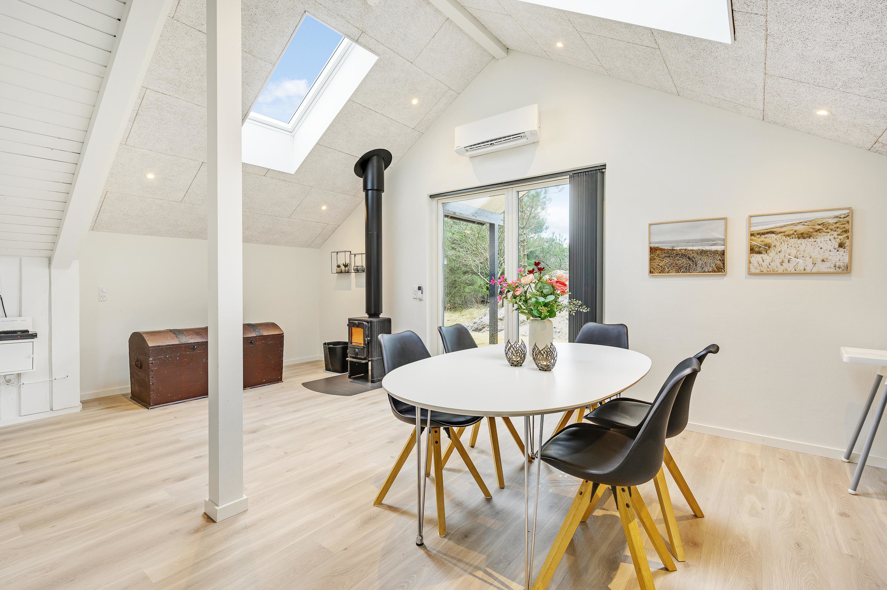 Fremhævet  billede i fuldskærmstilstand. Billede af Kirksvej 55, Bjerregaard, 6960 Hvide Sande