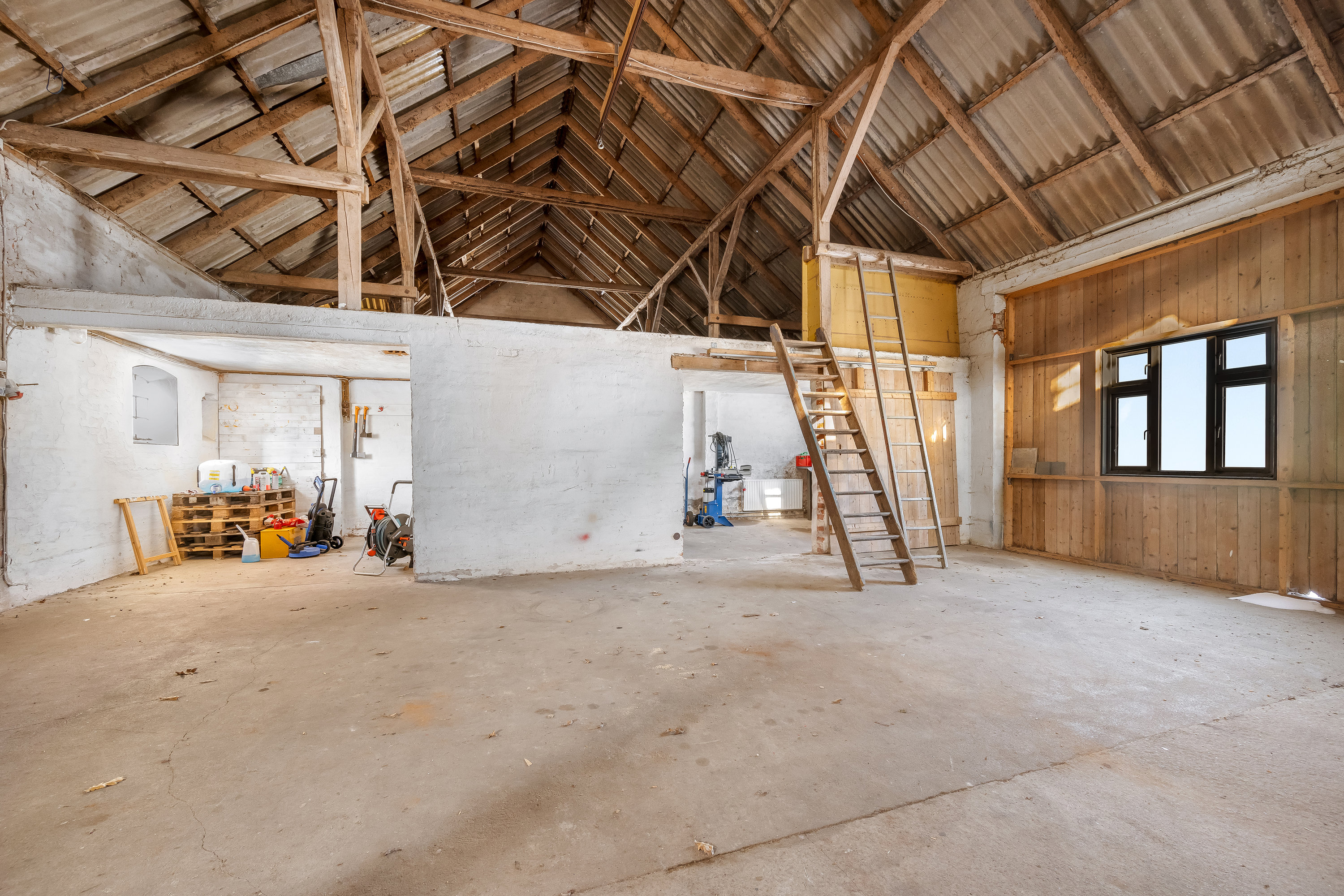 Fremhævet stald billede i fuldskærmstilstand. Billede af Nissengårdevej 8, Sdr Bork, 6893 Hemmet