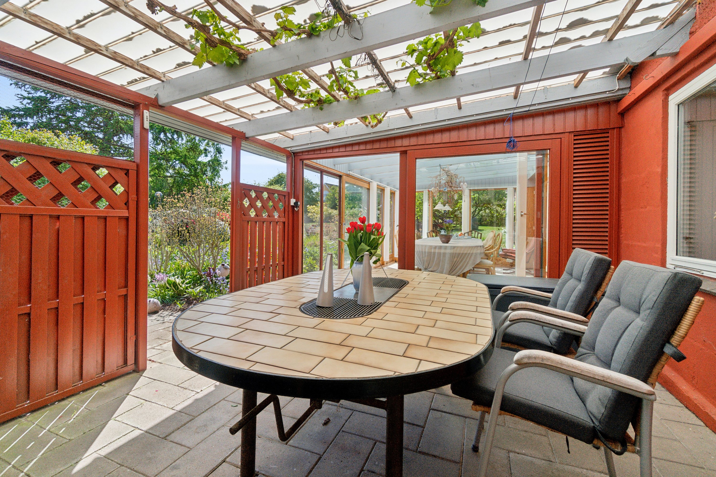 Fremhævet udestue billede i fuldskærmstilstand. Billede af Aarsdalevej 38, 3740 Svaneke