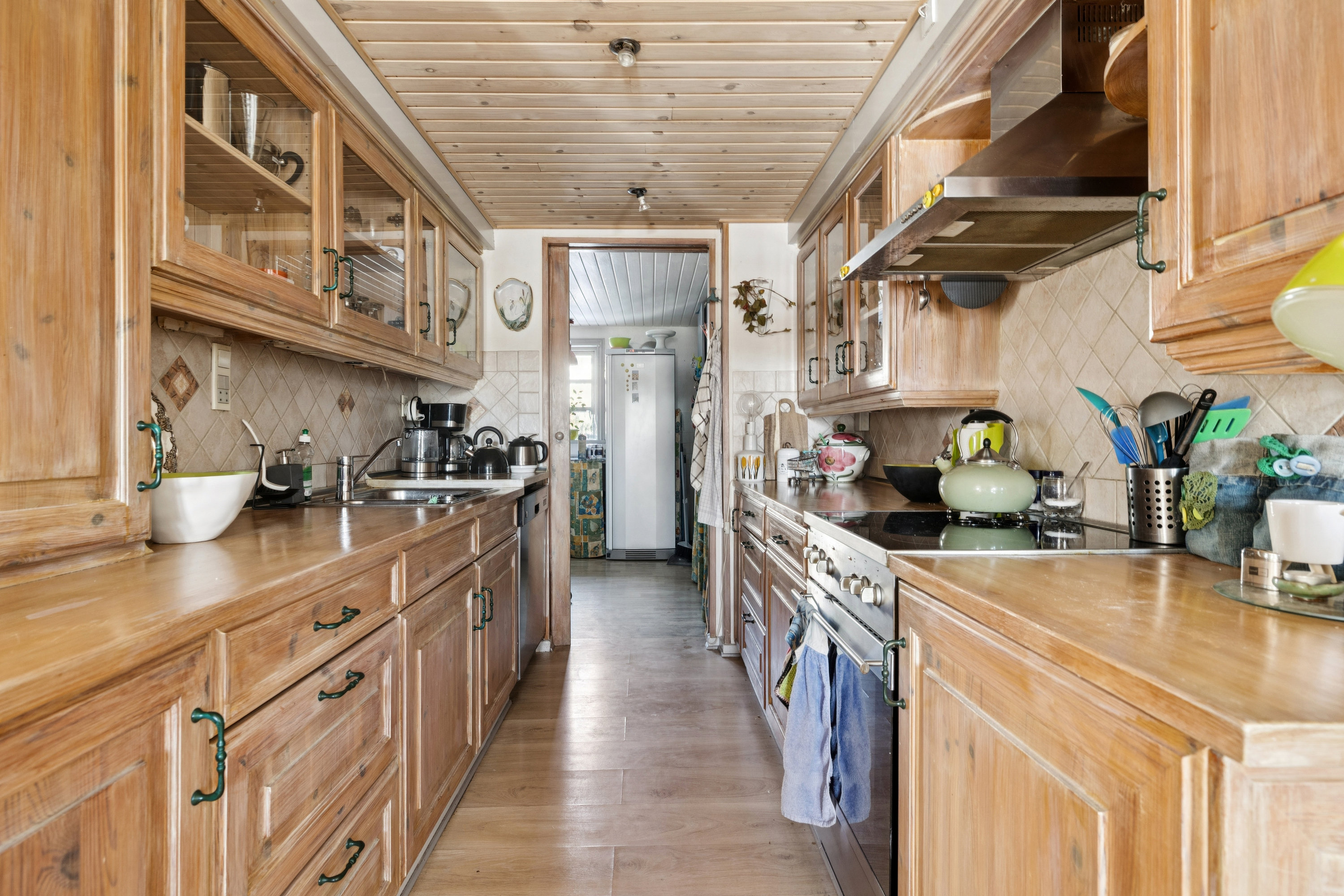 Fremhævet køkken billede i fuldskærmstilstand. Billede af Karlbyvej 1, Karlby, 9500 Hobro