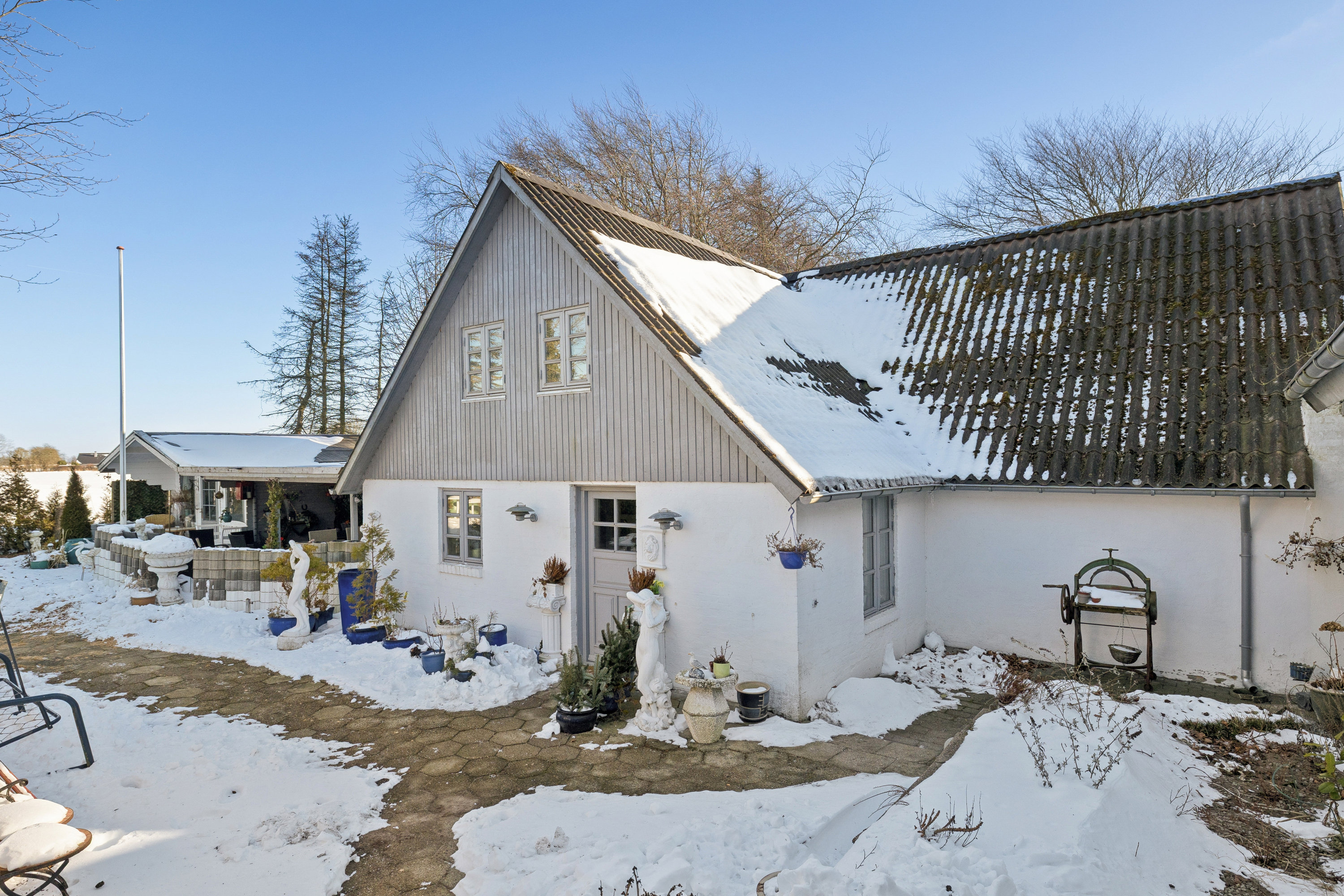 Fremhævet ejendom billede i fuldskærmstilstand. Billede af Karlbyvej 1, Karlby, 9500 Hobro