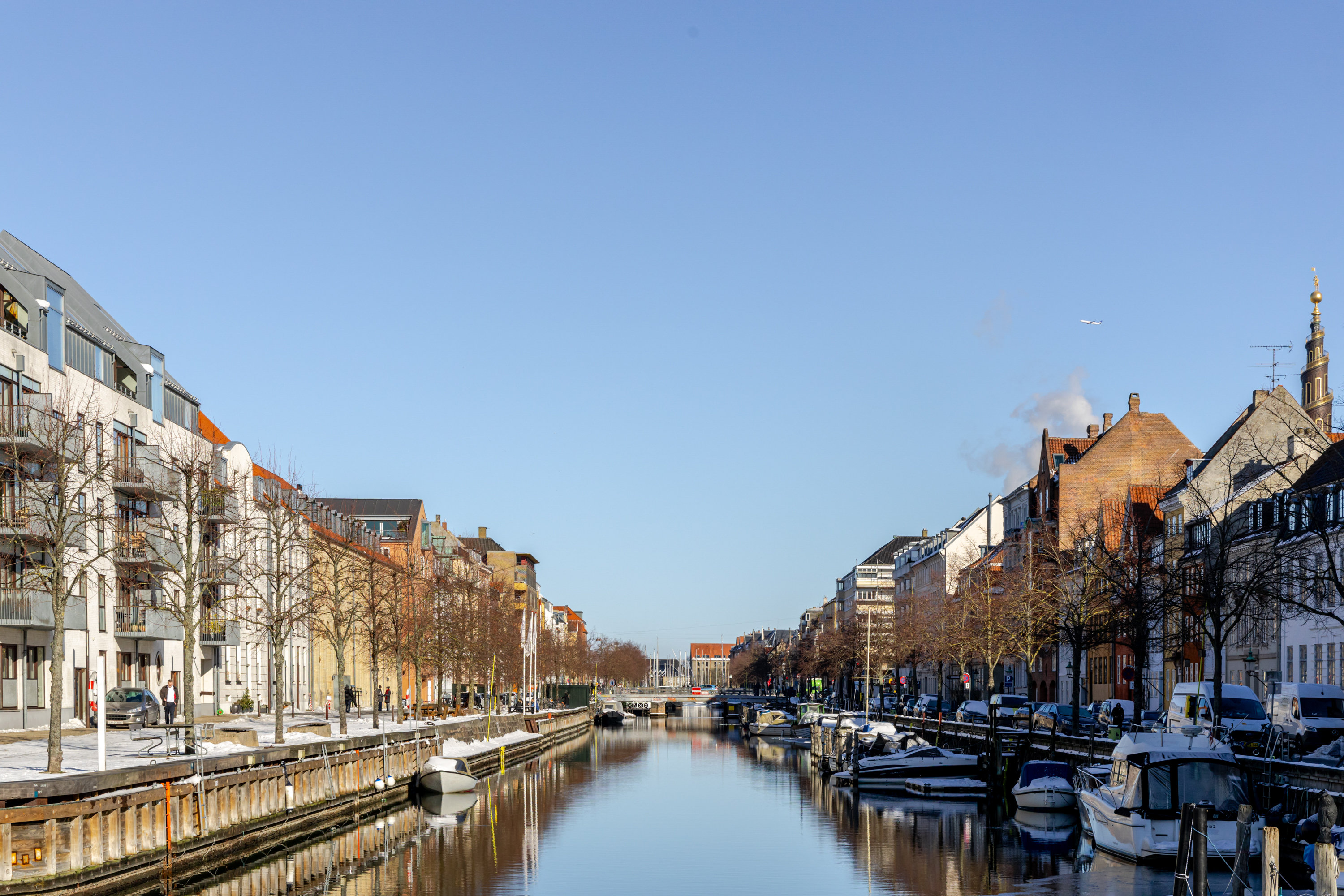 Fremhævet område billede i fuldskærmstilstand. Billede af Overgaden Oven Vandet 2A, 2. th., 1415 København K
