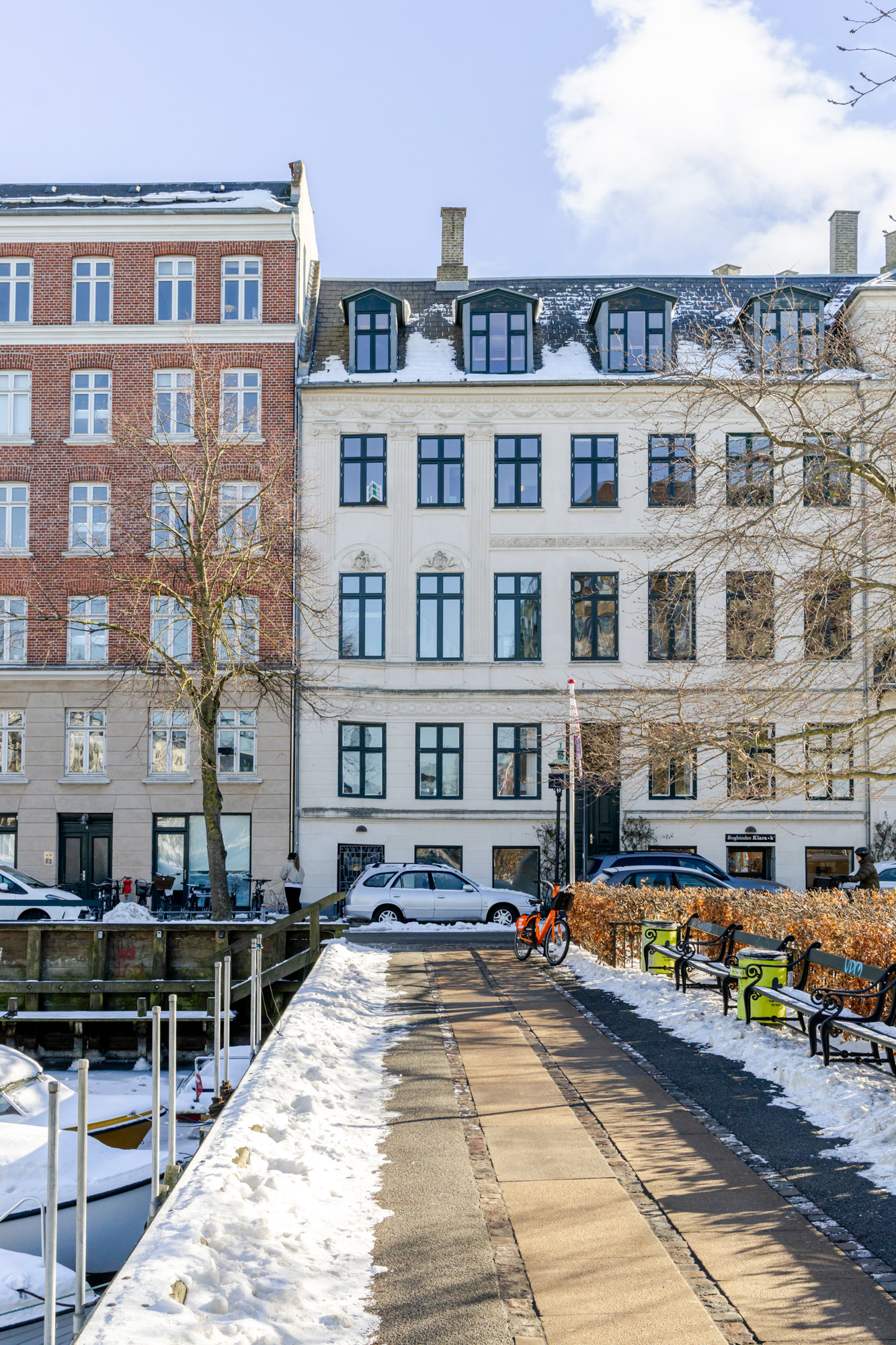 Fremhævet facade billede i fuldskærmstilstand. Billede af Overgaden Oven Vandet 2A, 2. th., 1415 København K