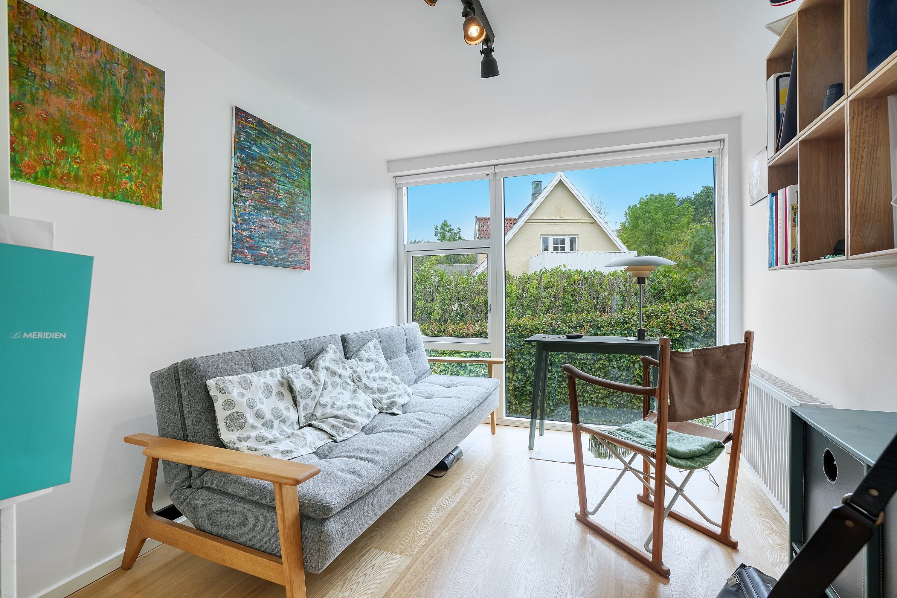 Fremhævet stue billede i fuldskærmstilstand. Billede af Kongevejen 4A, 3480 Fredensborg