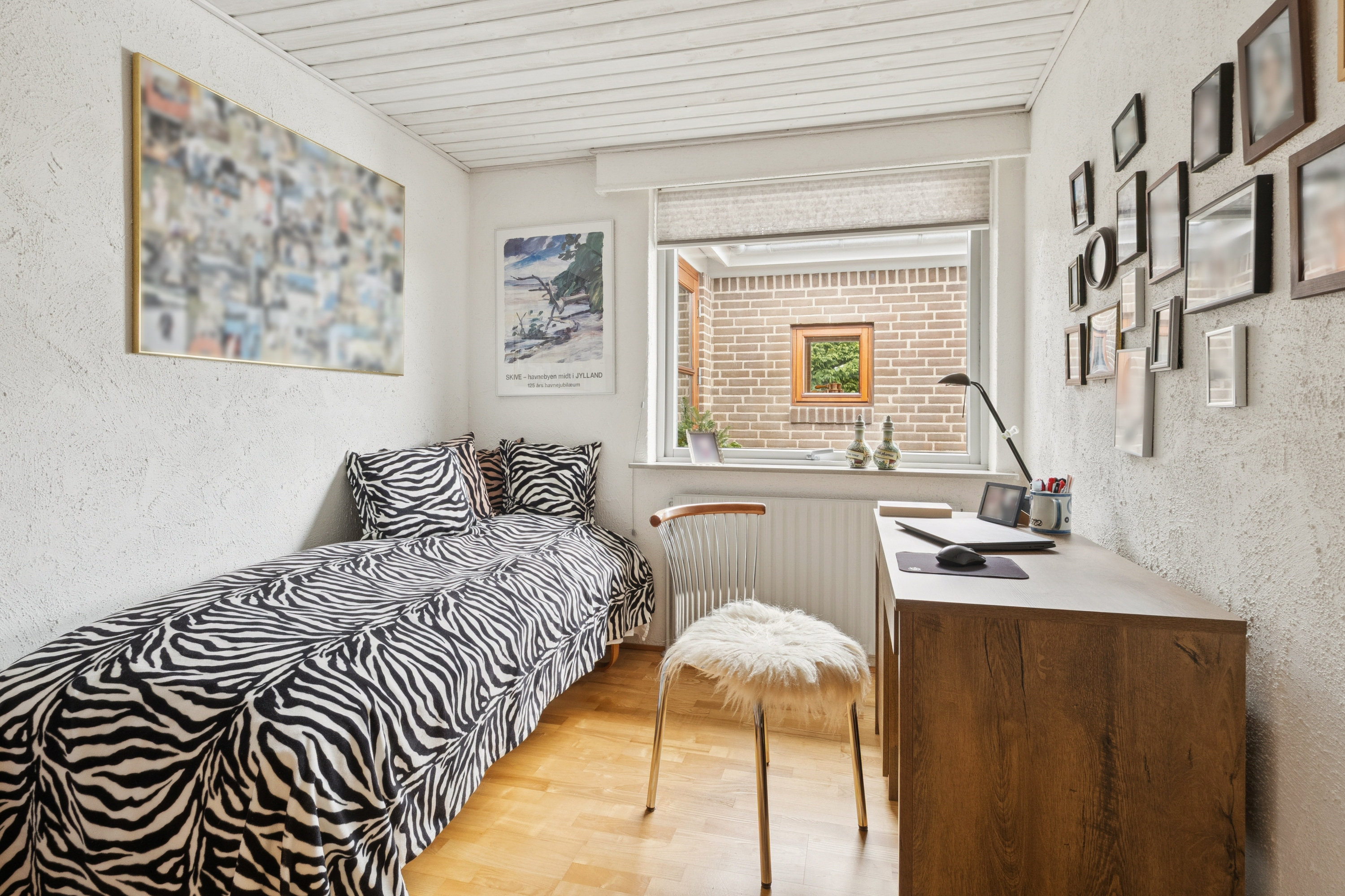 Fremhævet værelse billede i fuldskærmstilstand. Billede af Kærvænget 5, Dommerby, 7800 Skive