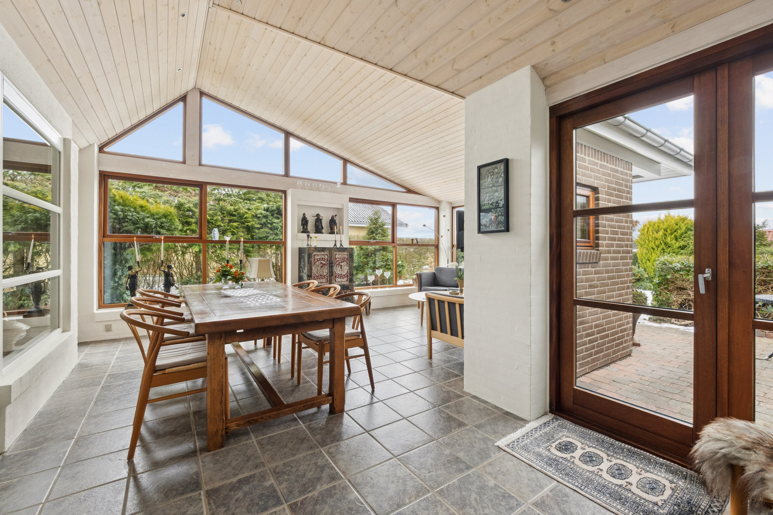 Fremhævet stue billede i fuldskærmstilstand. Billede af Kærvænget 5, Dommerby, 7800 Skive