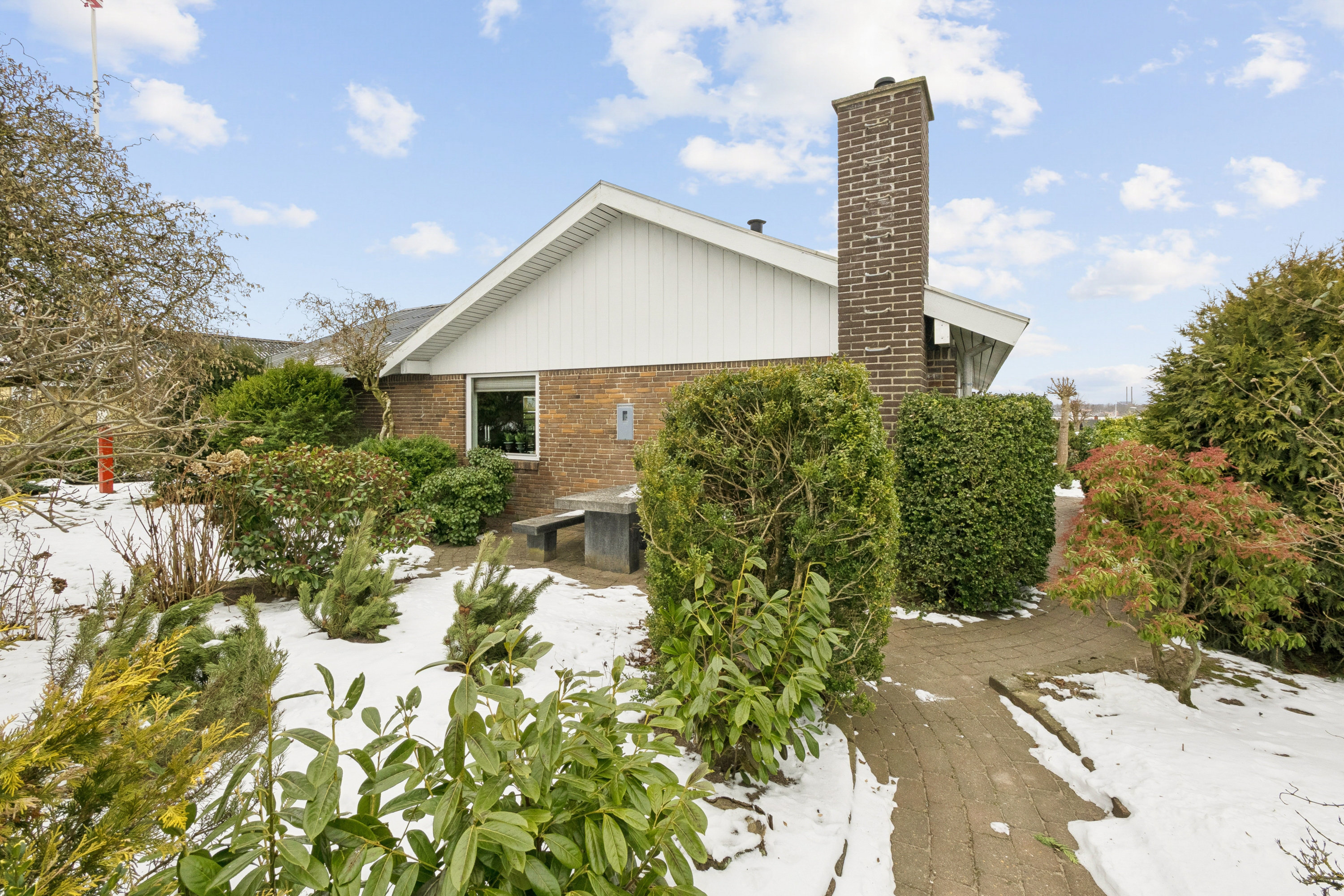 Fremhævet andet billede i fuldskærmstilstand. Billede af Kærvænget 5, Dommerby, 7800 Skive