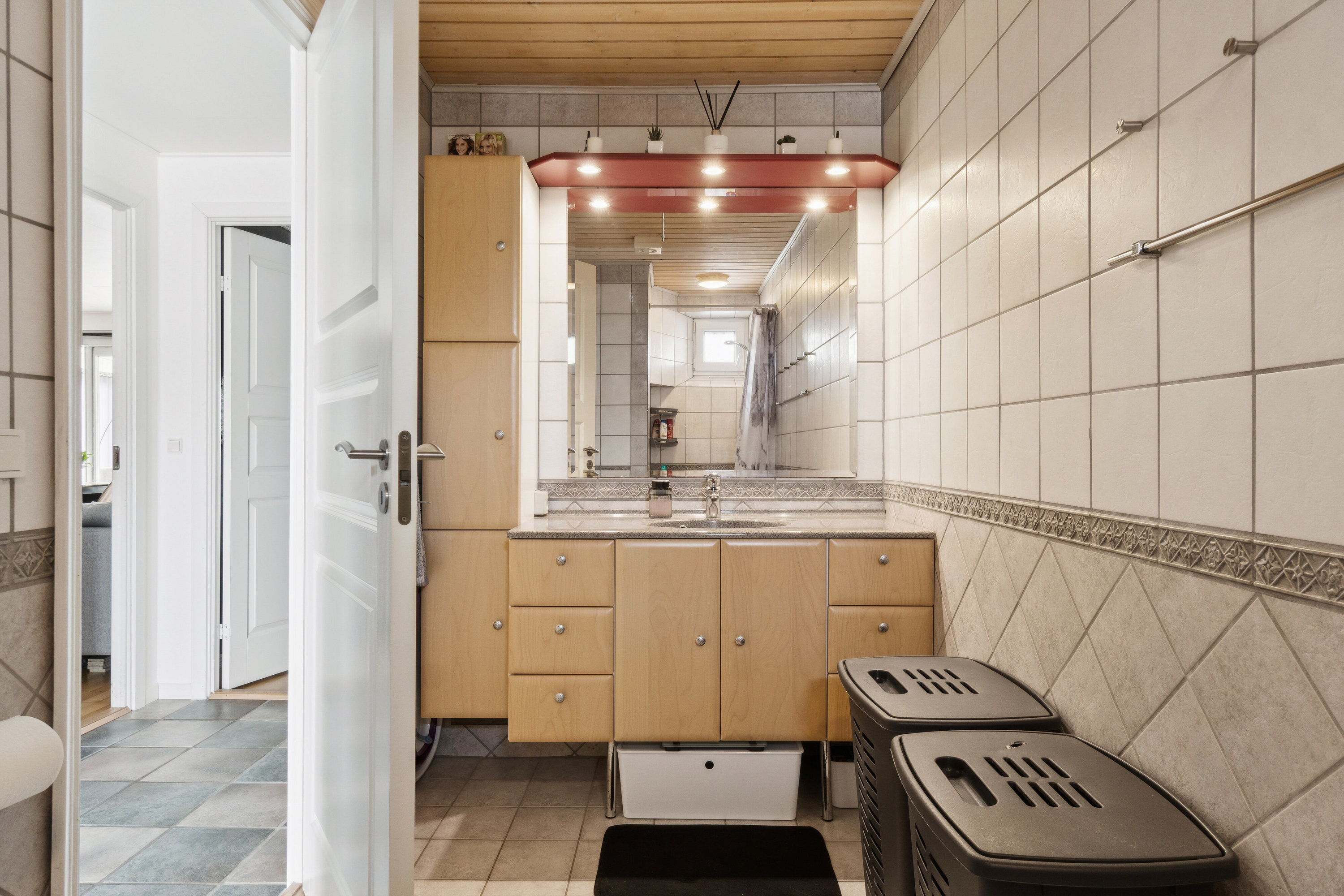 Fremhævet badeværelse billede i fuldskærmstilstand. Billede af Lærkevej 22, 4261 Dalmose