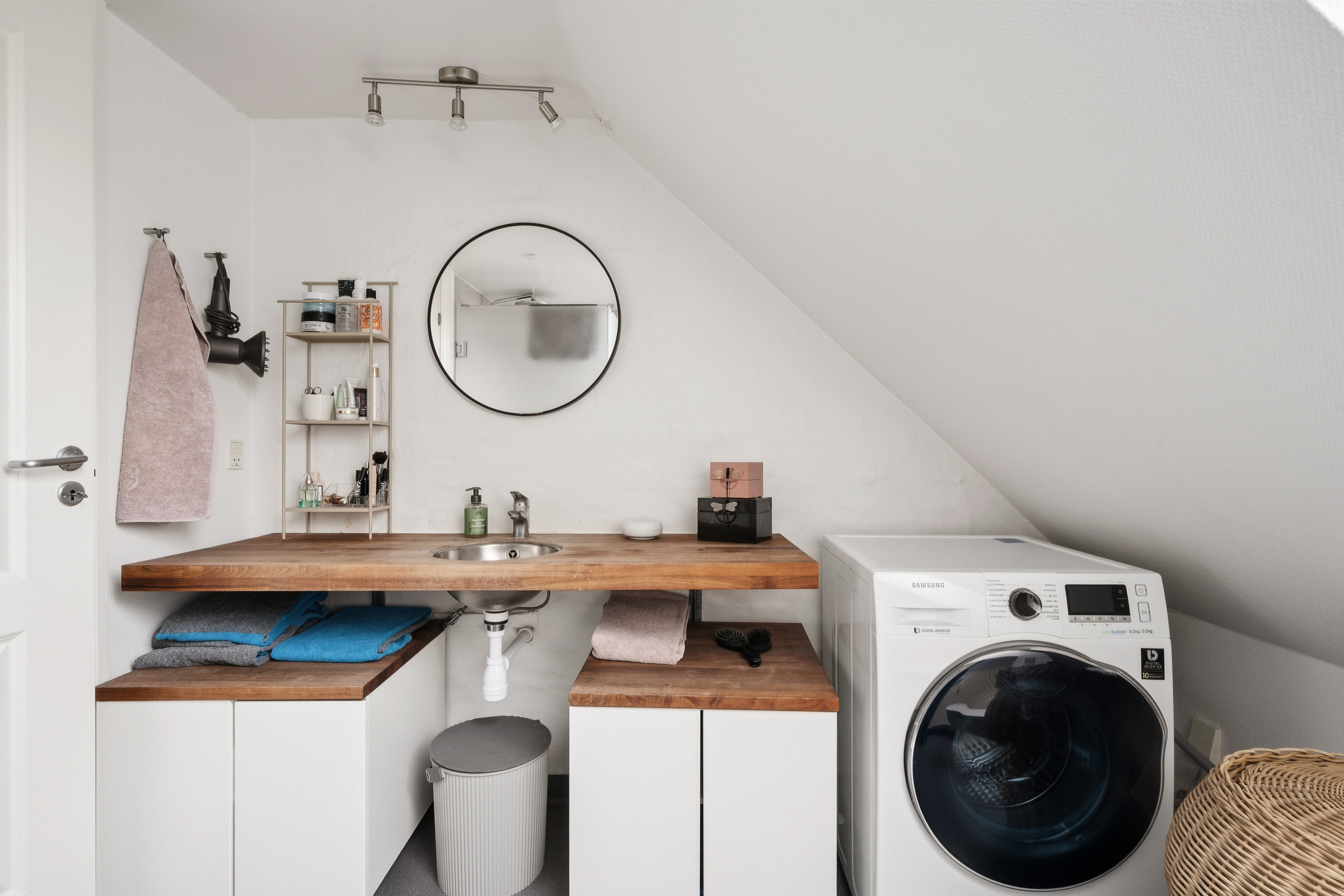 Fremhævet badeværelse billede i fuldskærmstilstand. Billede af Kystvejen 51, 5., 8000 Aarhus C