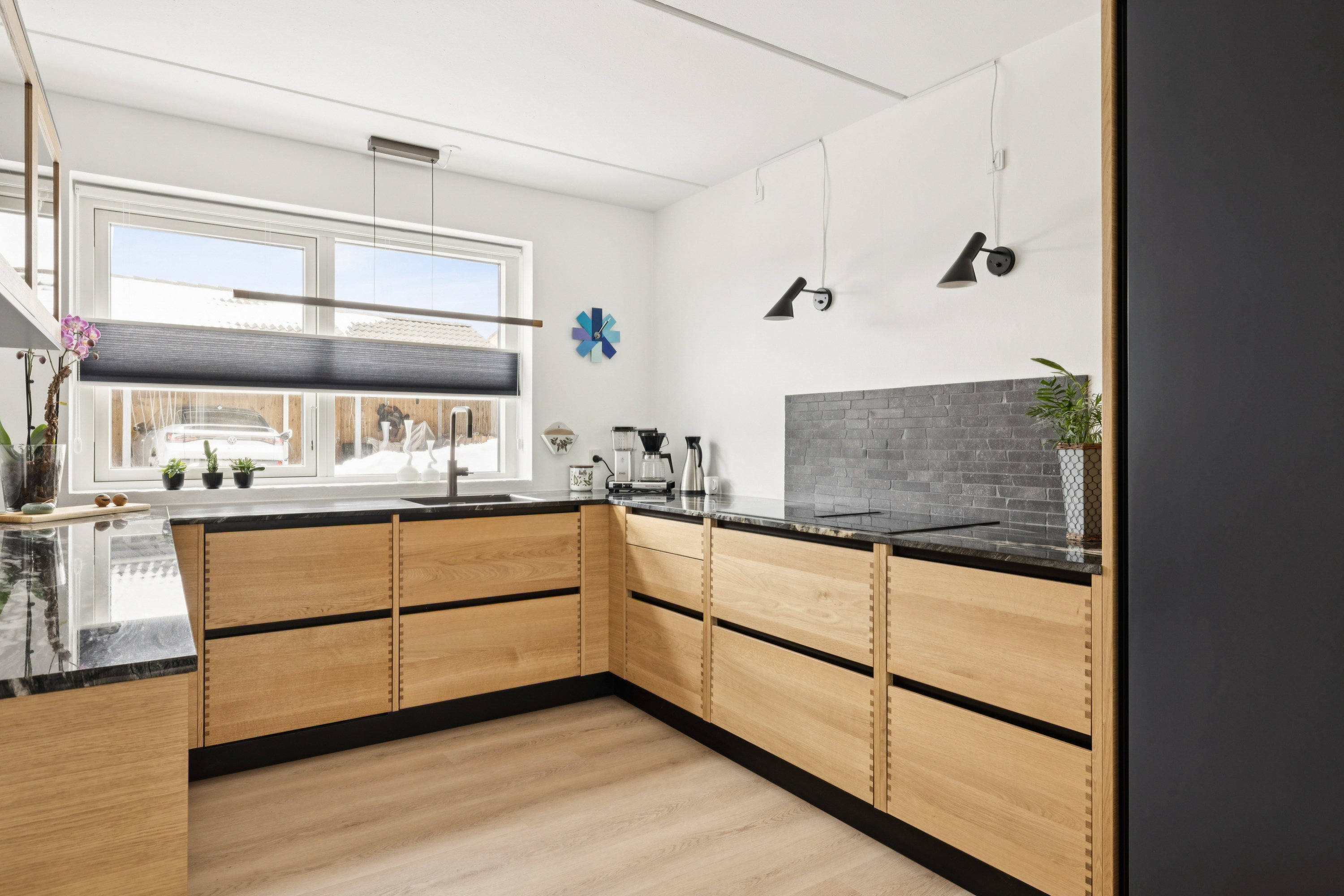 Fremhævet køkken billede i fuldskærmstilstand. Billede af Engskovvænget 118, 8541 Skødstrup