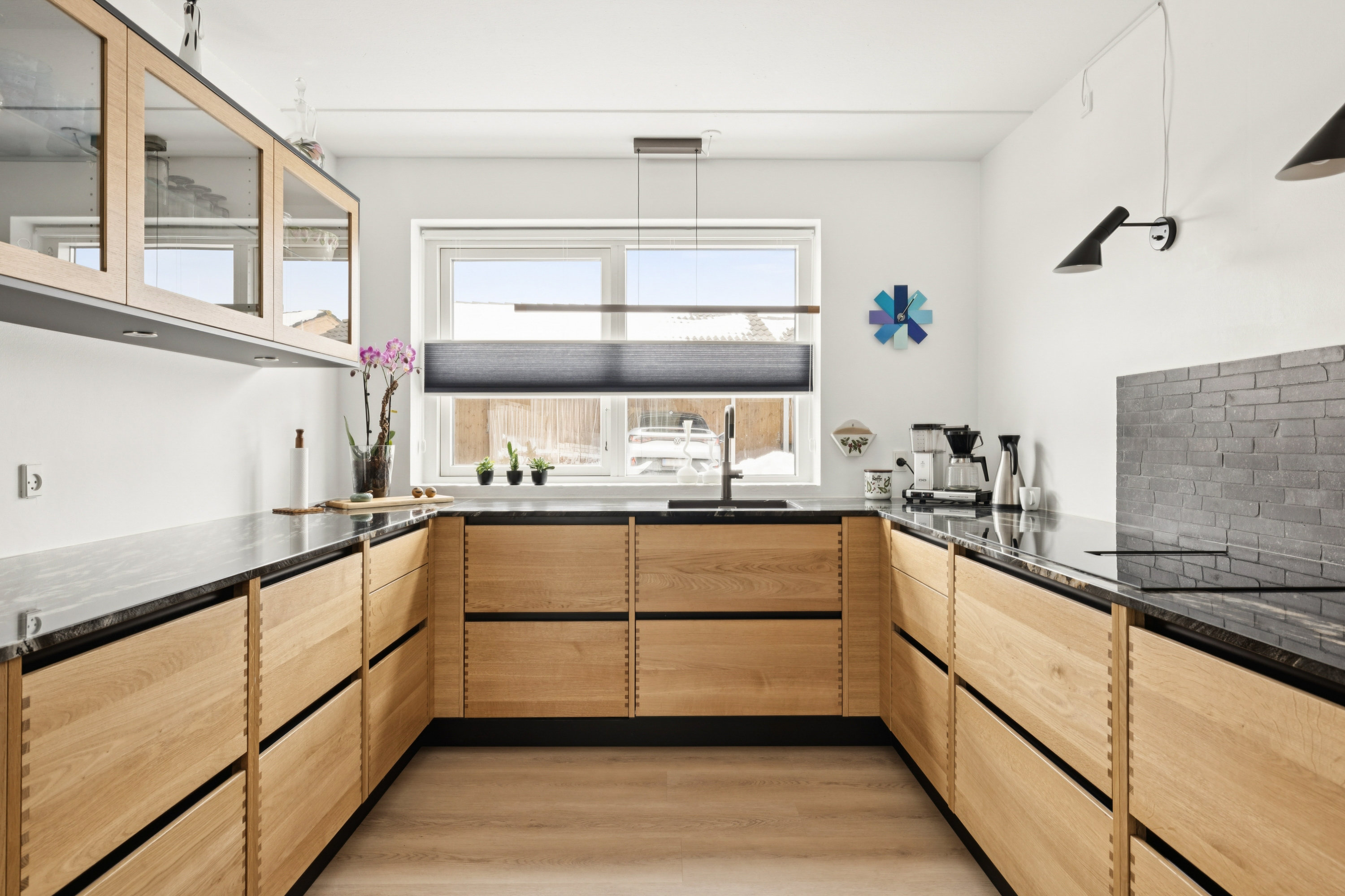 Fremhævet køkken billede i fuldskærmstilstand. Billede af Engskovvænget 118, 8541 Skødstrup