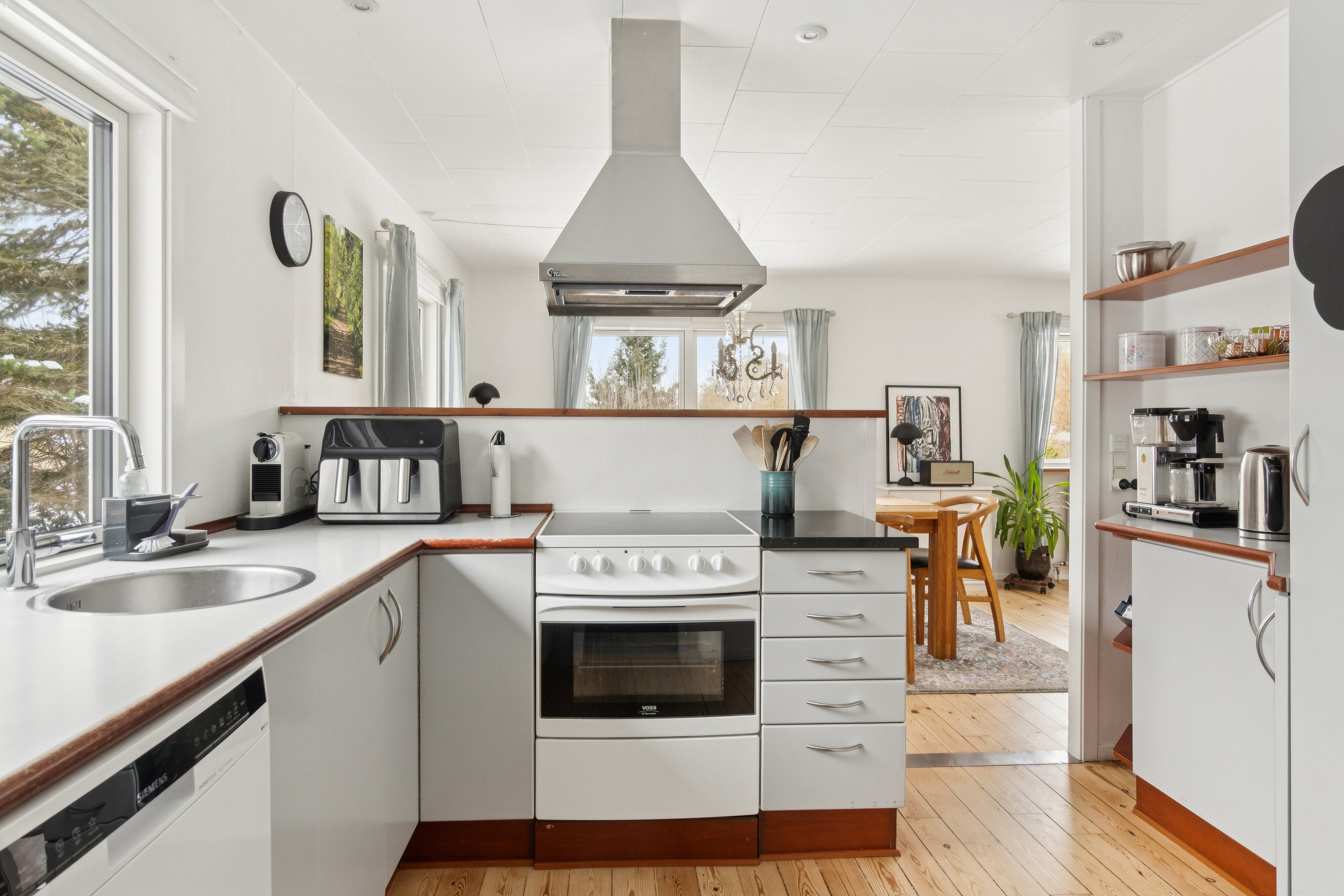 Fremhævet køkken billede i fuldskærmstilstand. Billede af Dalsvinget 1, 4400 Kalundborg