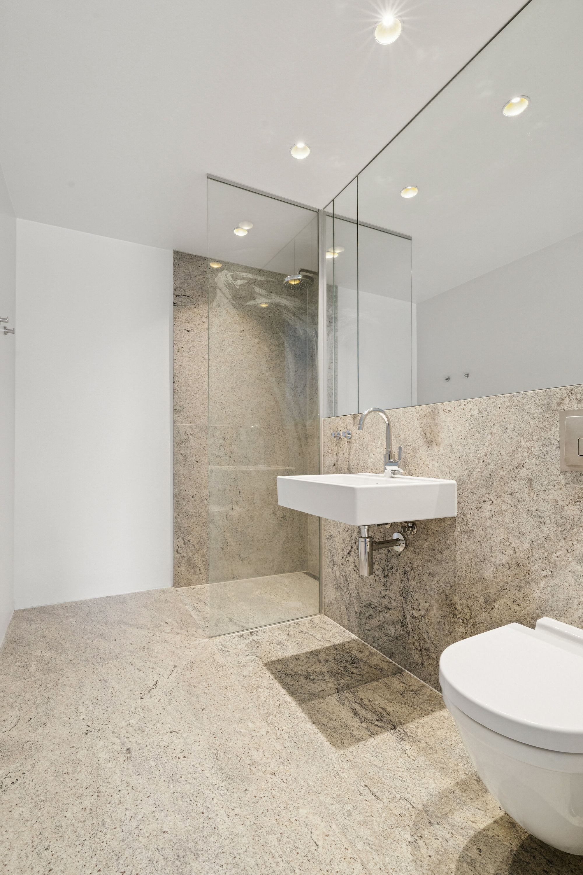 Fremhævet badeværelse billede i fuldskærmstilstand. Billede af Islands Brygge 79A, 3. 9., 2300 København S