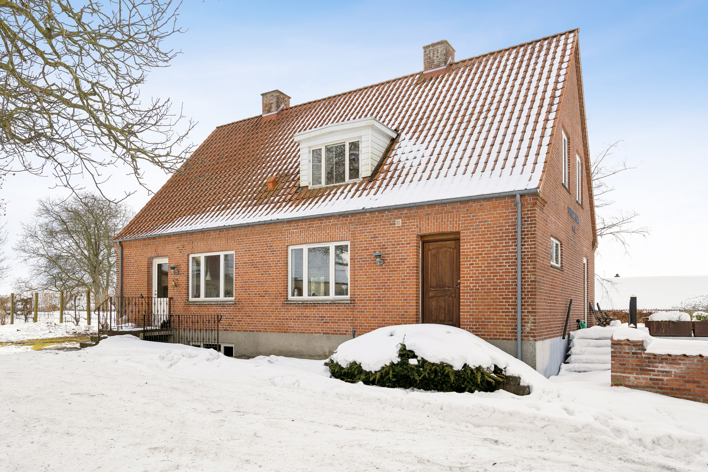 Fremhævet set fra haven billede i fuldskærmstilstand. Billede af Snesere Torpvej 30, Snesere Torp, 4733 Tappernøje