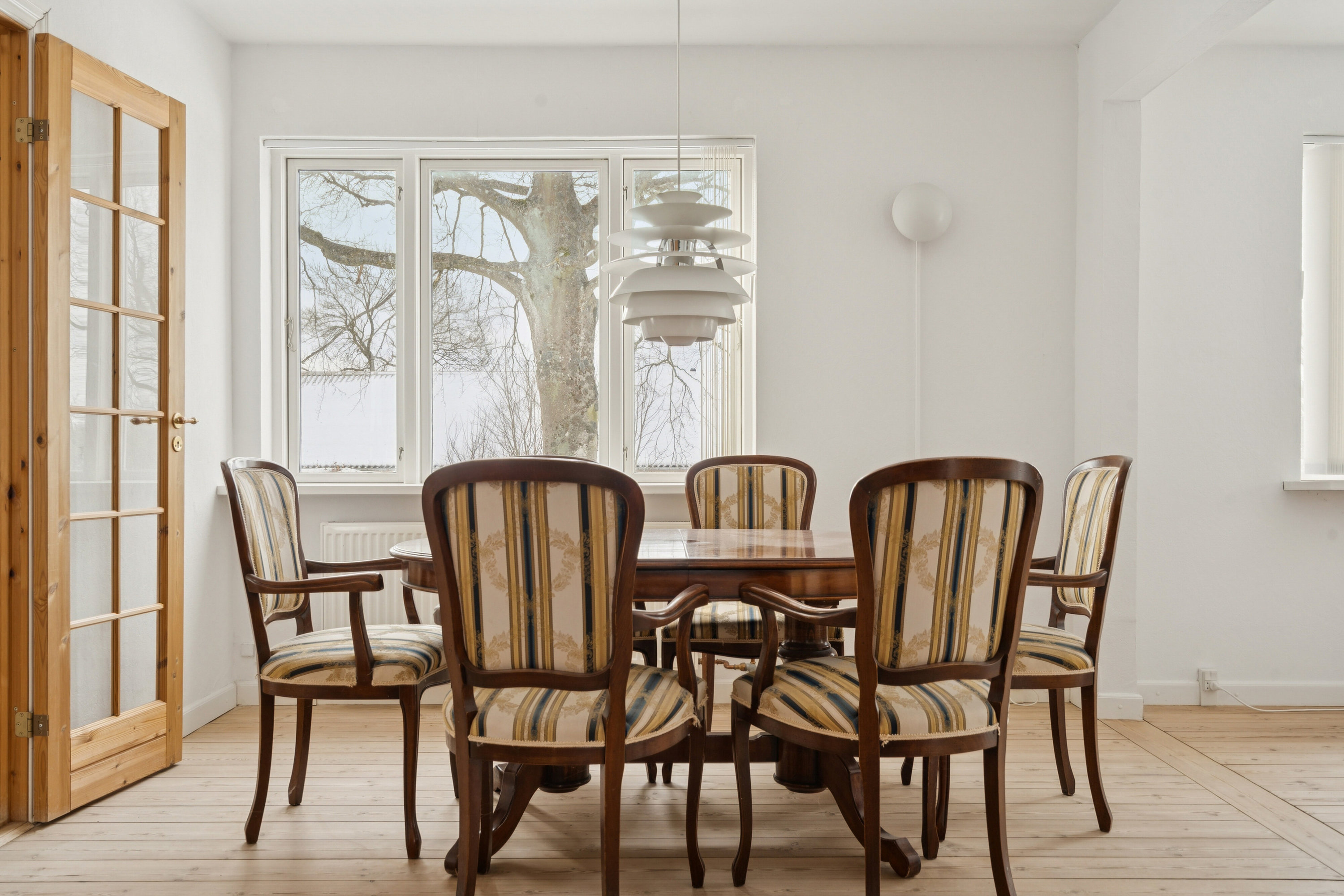 Fremhævet spisestue billede i fuldskærmstilstand. Billede af Snesere Torpvej 30, Snesere Torp, 4733 Tappernøje