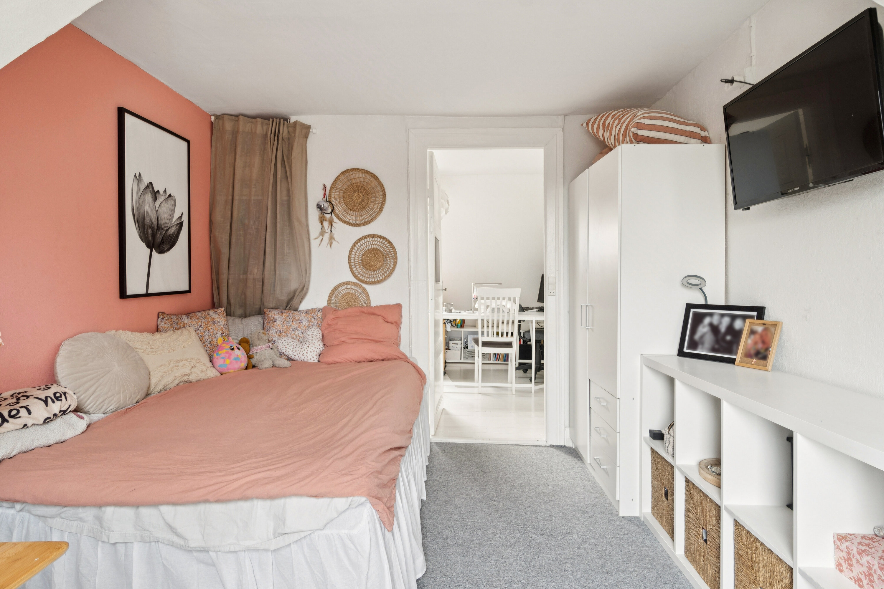 Fremhævet soveværelse billede i fuldskærmstilstand. Billede af Holmevej 50, Brandelev, 4700 Næstved