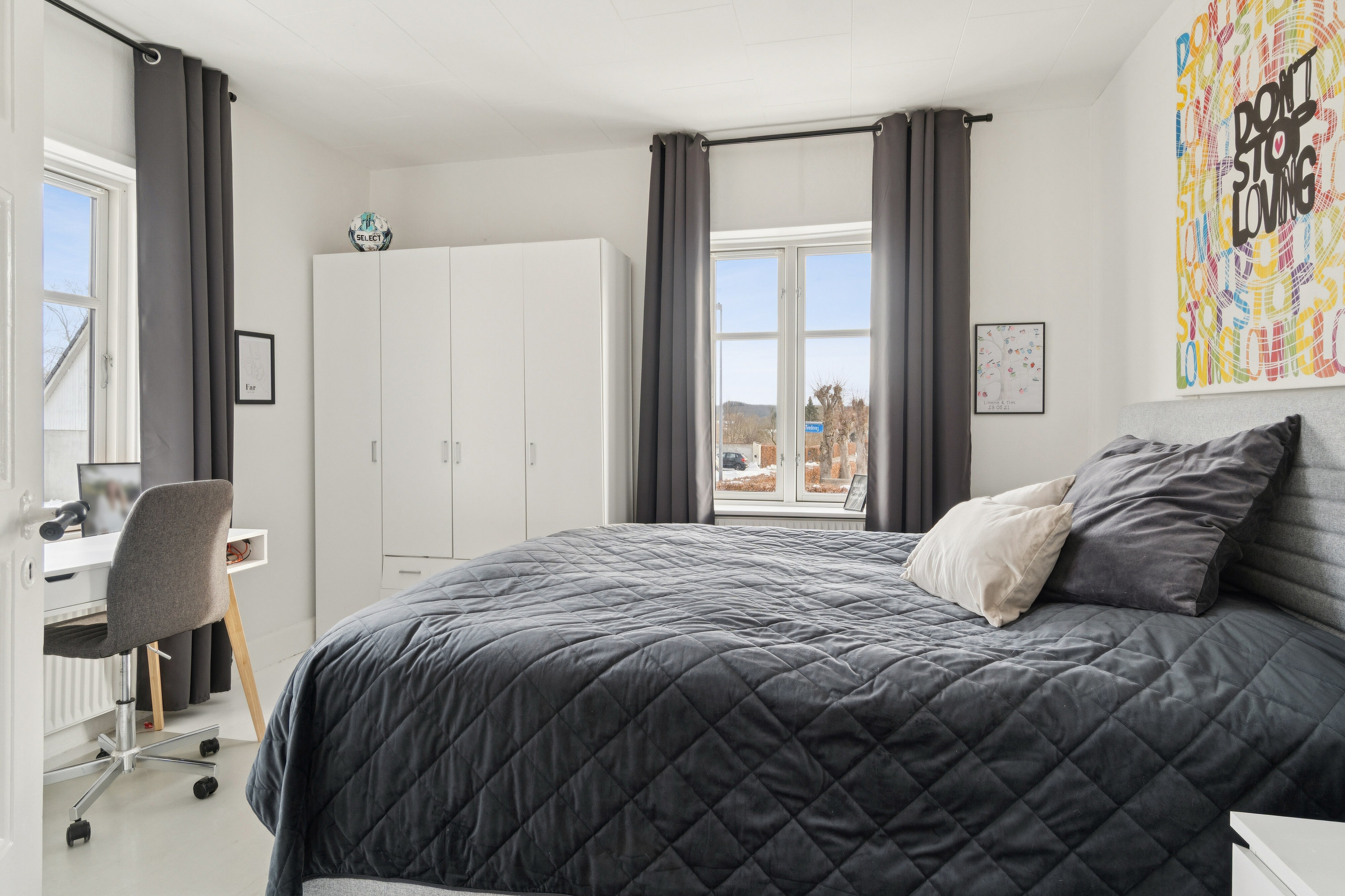 Fremhævet soveværelse billede i fuldskærmstilstand. Billede af Holmevej 50, Brandelev, 4700 Næstved